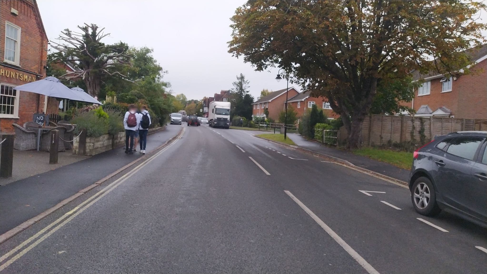 Street view near The Huntsman of Brockenhurst, Brockenhurst — © noid (CC BY-SA · Mapillary)