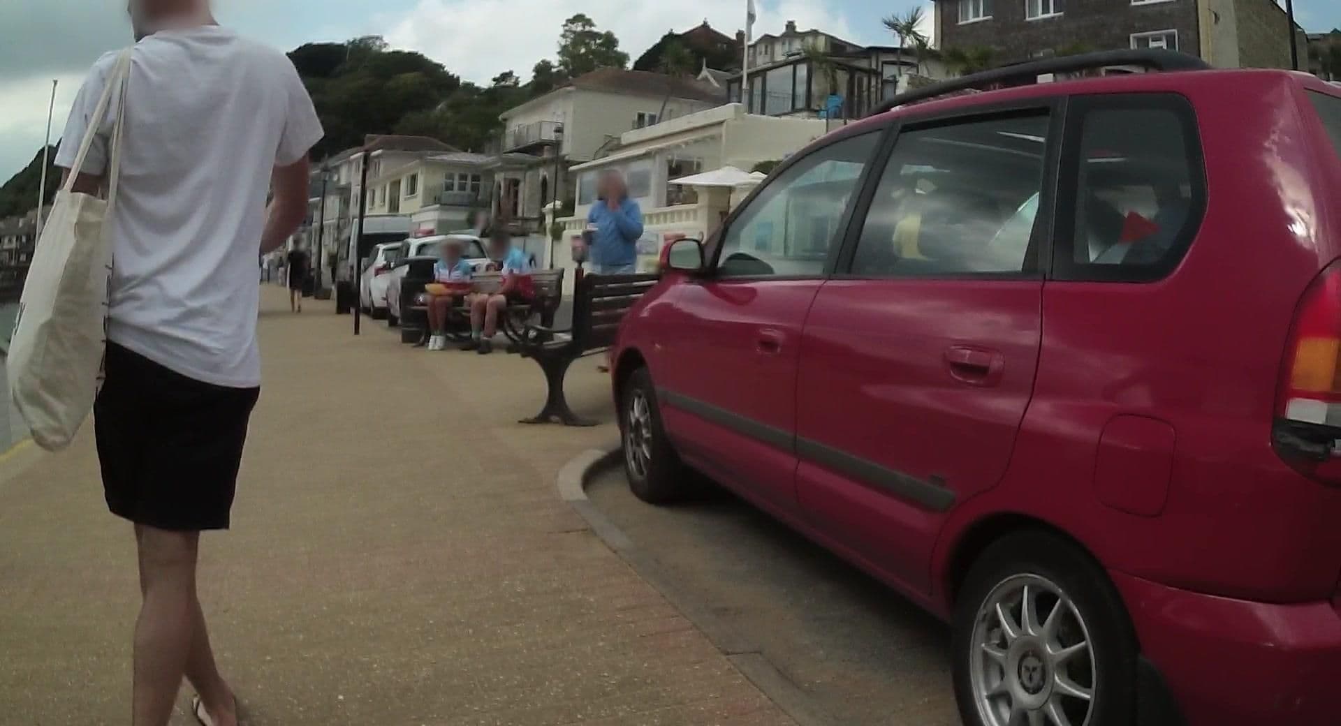 Street view near Hotel Picardie, Ventnor — © jpennycook (CC BY-SA · Mapillary)