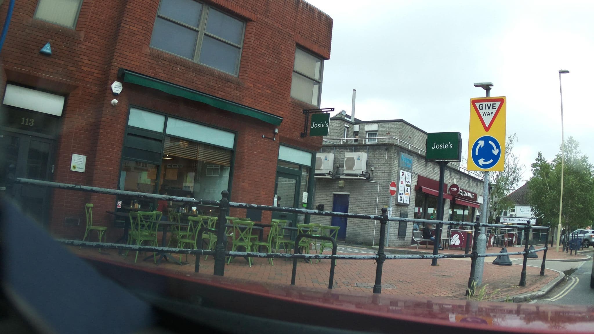 Street view near Florida Homes, Eastleigh — © southglos (CC BY-SA · Mapillary)
