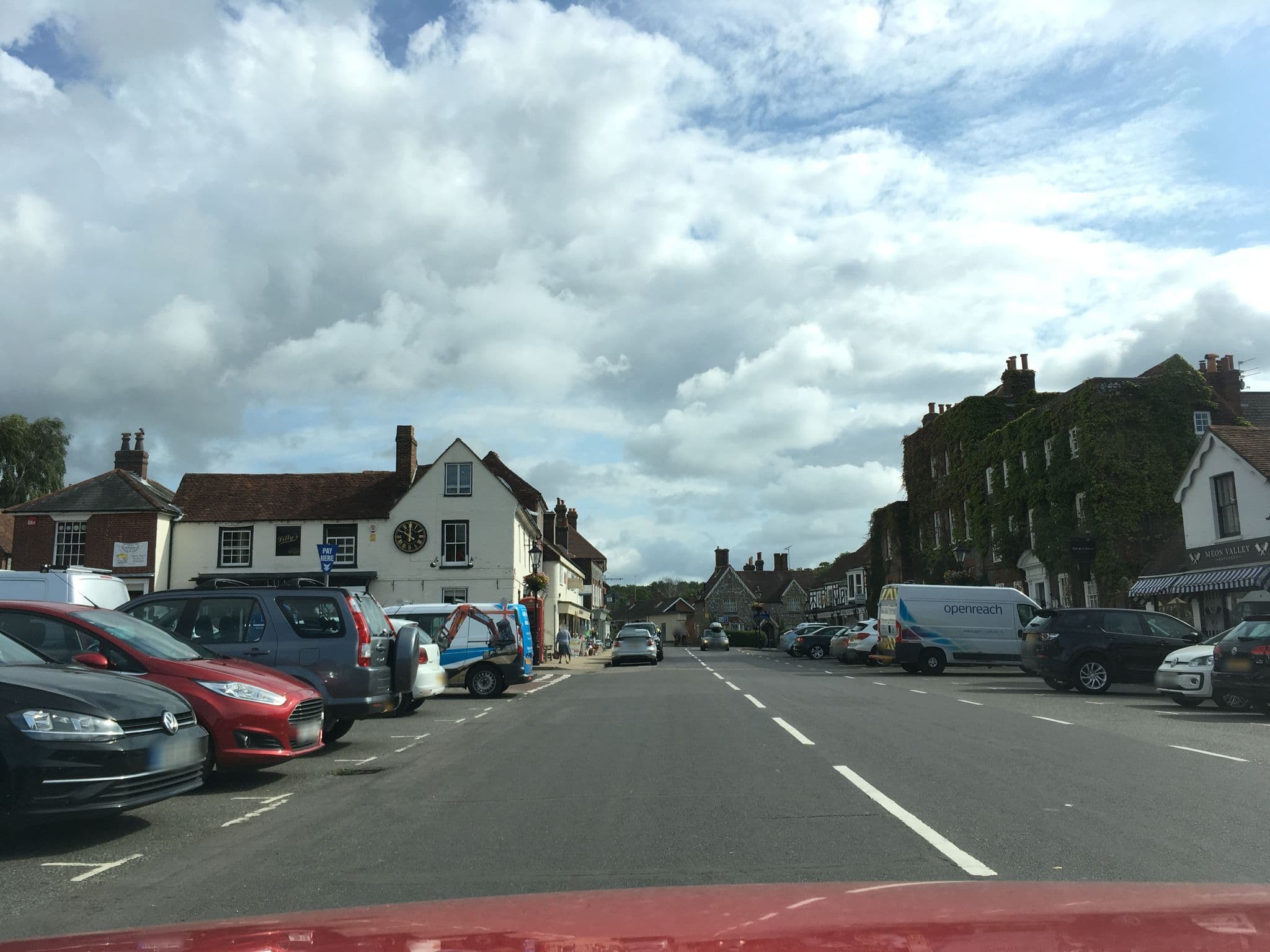 Street view near The Old House Restaurant, Wickham — © southglos (CC BY-SA · Mapillary)
