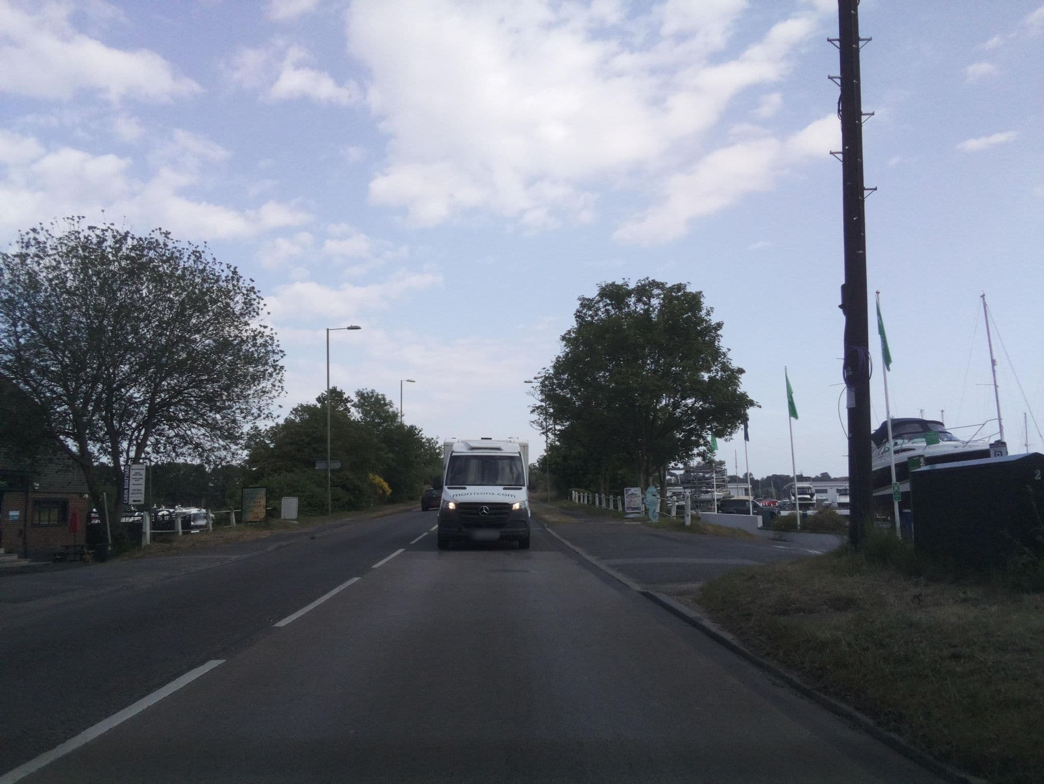 Street view near Cabin Boatyard, Bursledon — © southglos (CC BY-SA · Mapillary)