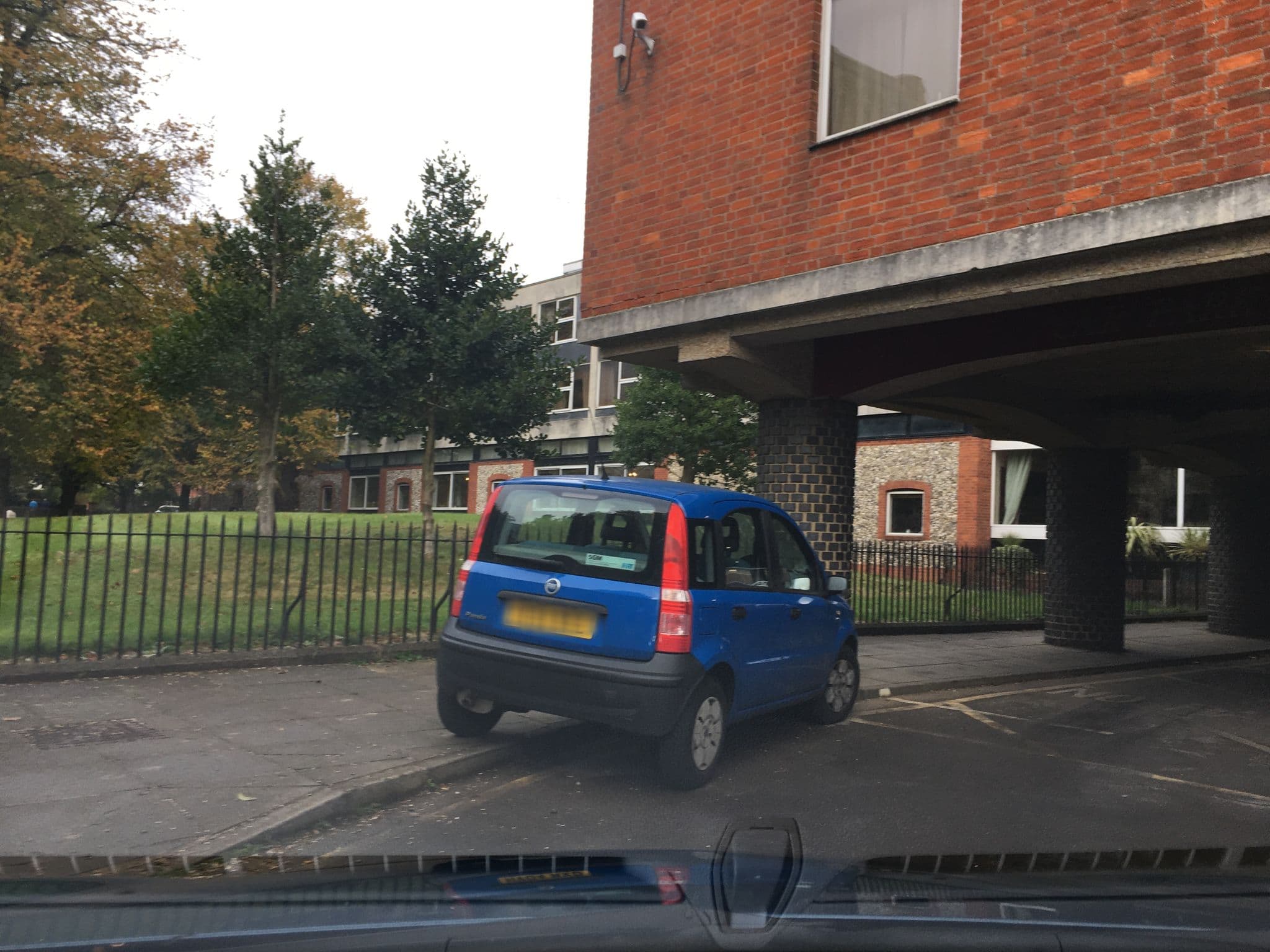 Street view near Mercure Winchester Wessex, Winchester — © rxminus (CC BY-SA · Mapillary)