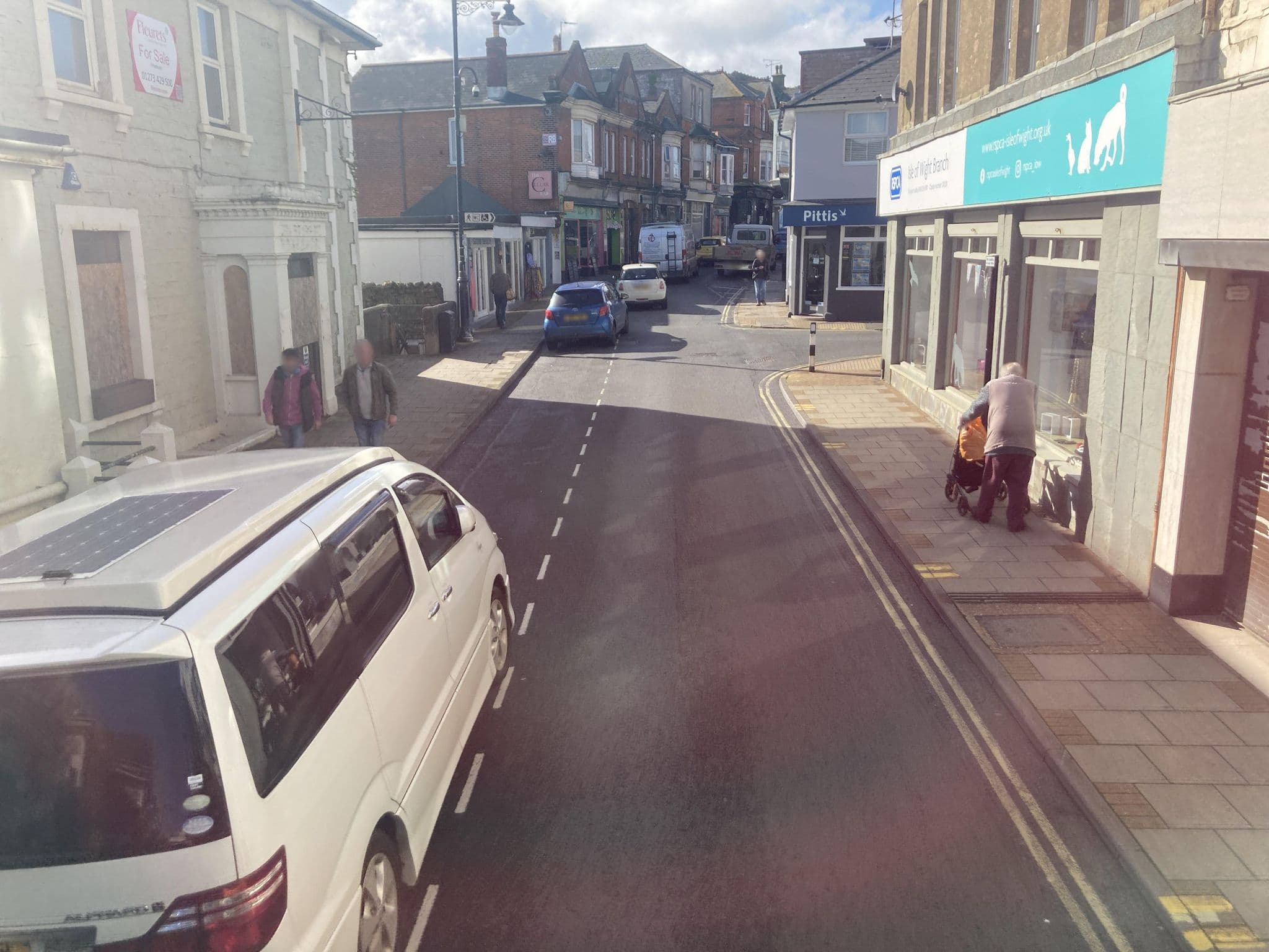 Street view near Ocean Hotel, Sandown — © cjmalone (CC BY-SA · Mapillary)