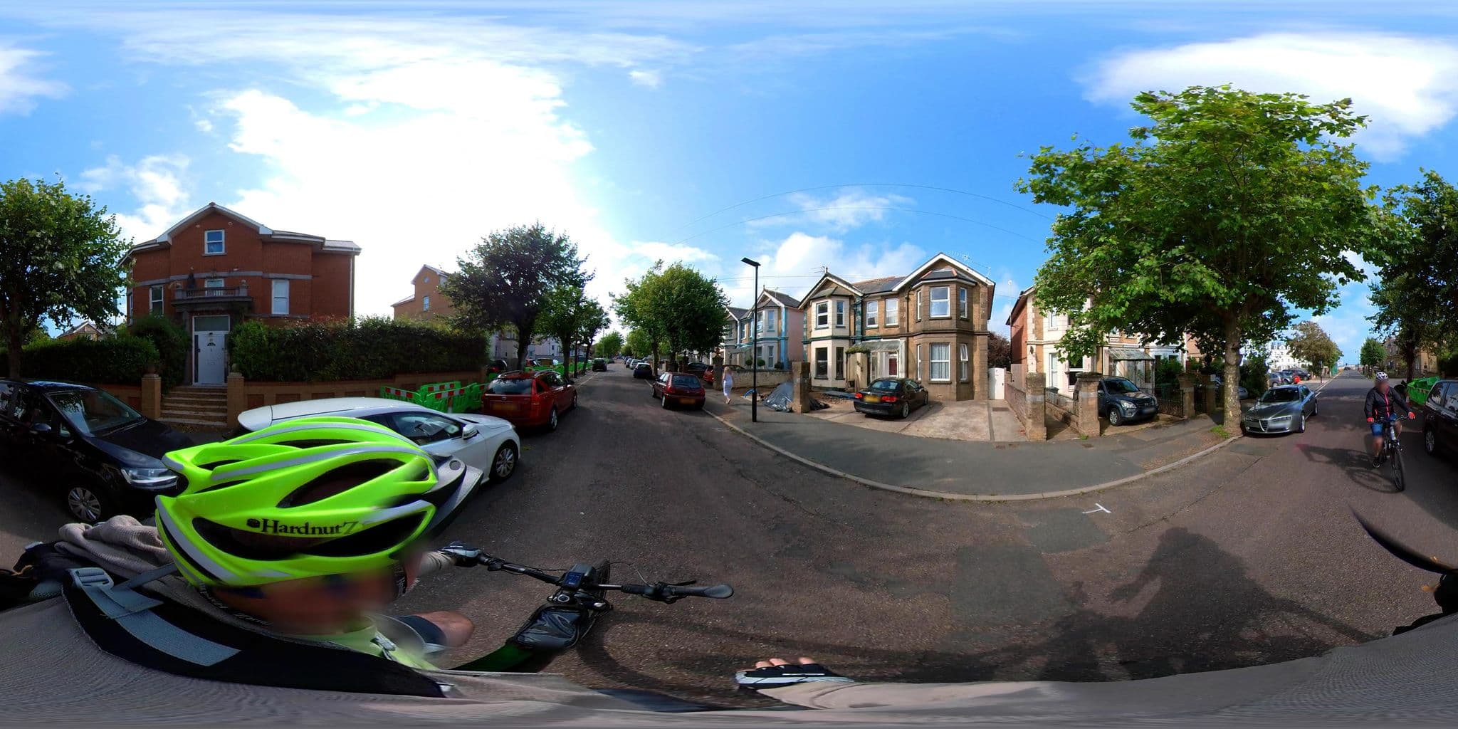 Street view near Belvedere Hotel, Sandown — © jkingsleya (CC BY-SA · Mapillary)
