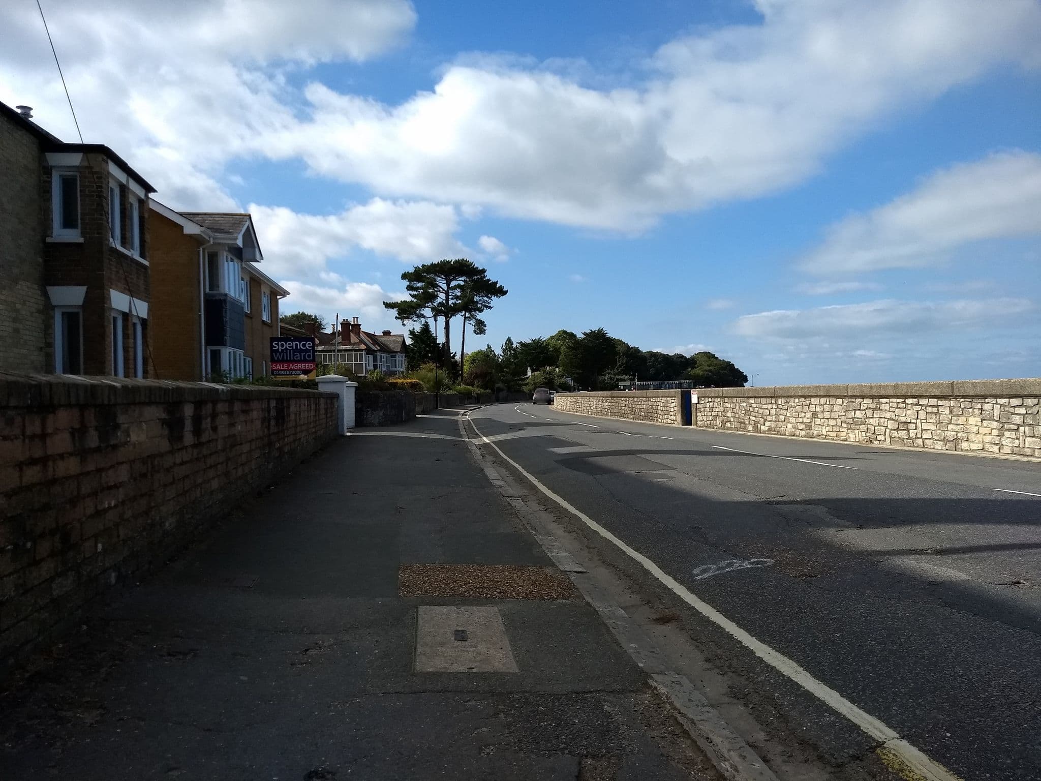 Street view near Spring Vale Hotel & Restaurant, Seaview — © mappernerd (CC BY-SA · Mapillary)