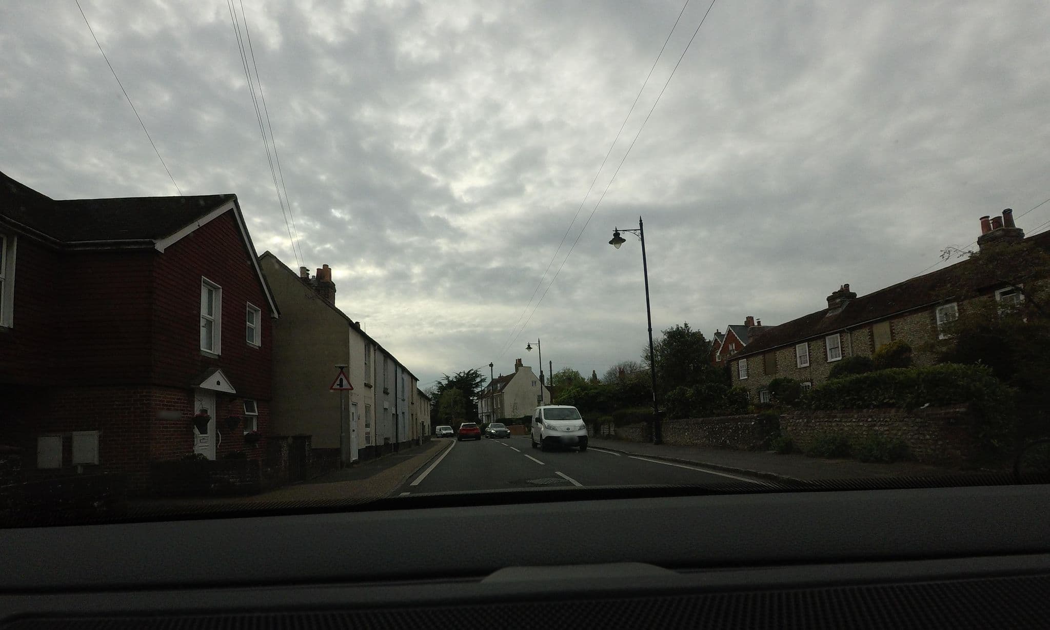 Street view near Willow Cottage, Fishbourne — © tallguy (CC BY-SA · Mapillary)