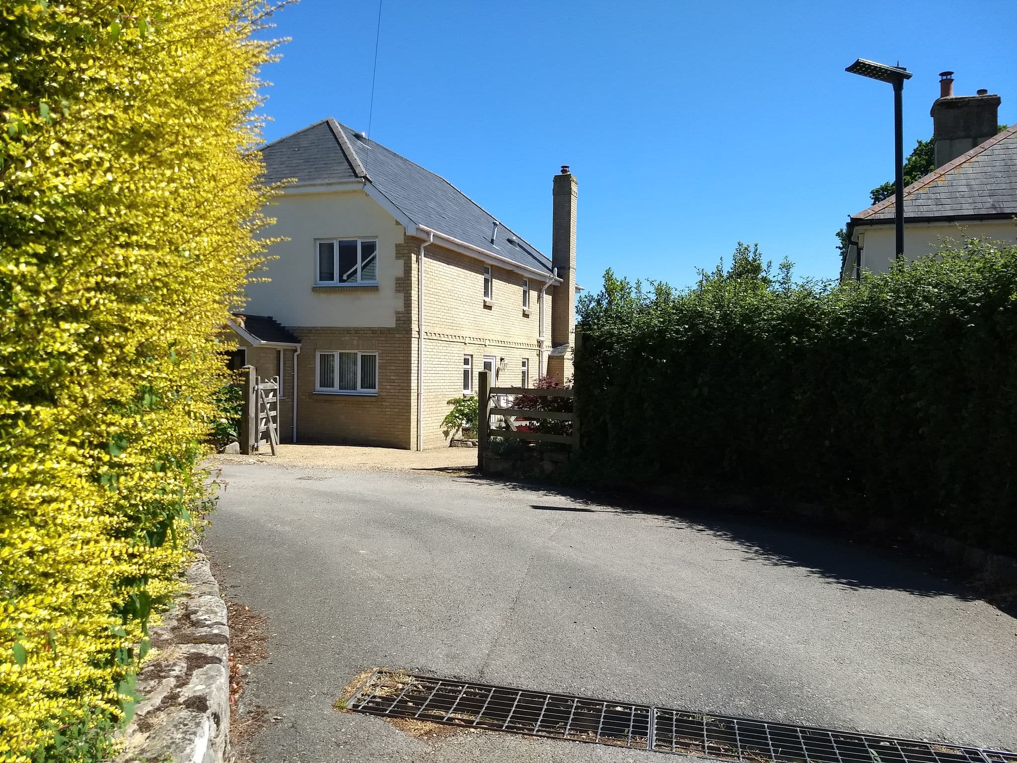 Street view near Culver view, Bembridge — © mappernerd (CC BY-SA · Mapillary)