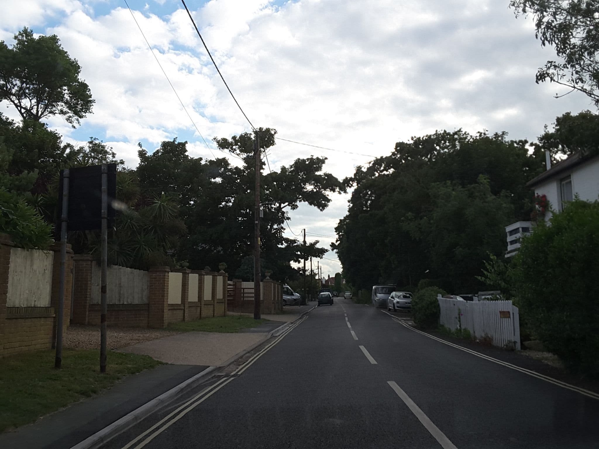 Street view near St. Veronica's luxury Bed & Breakfast, Bembridge — © davidgr (CC BY-SA · Mapillary)