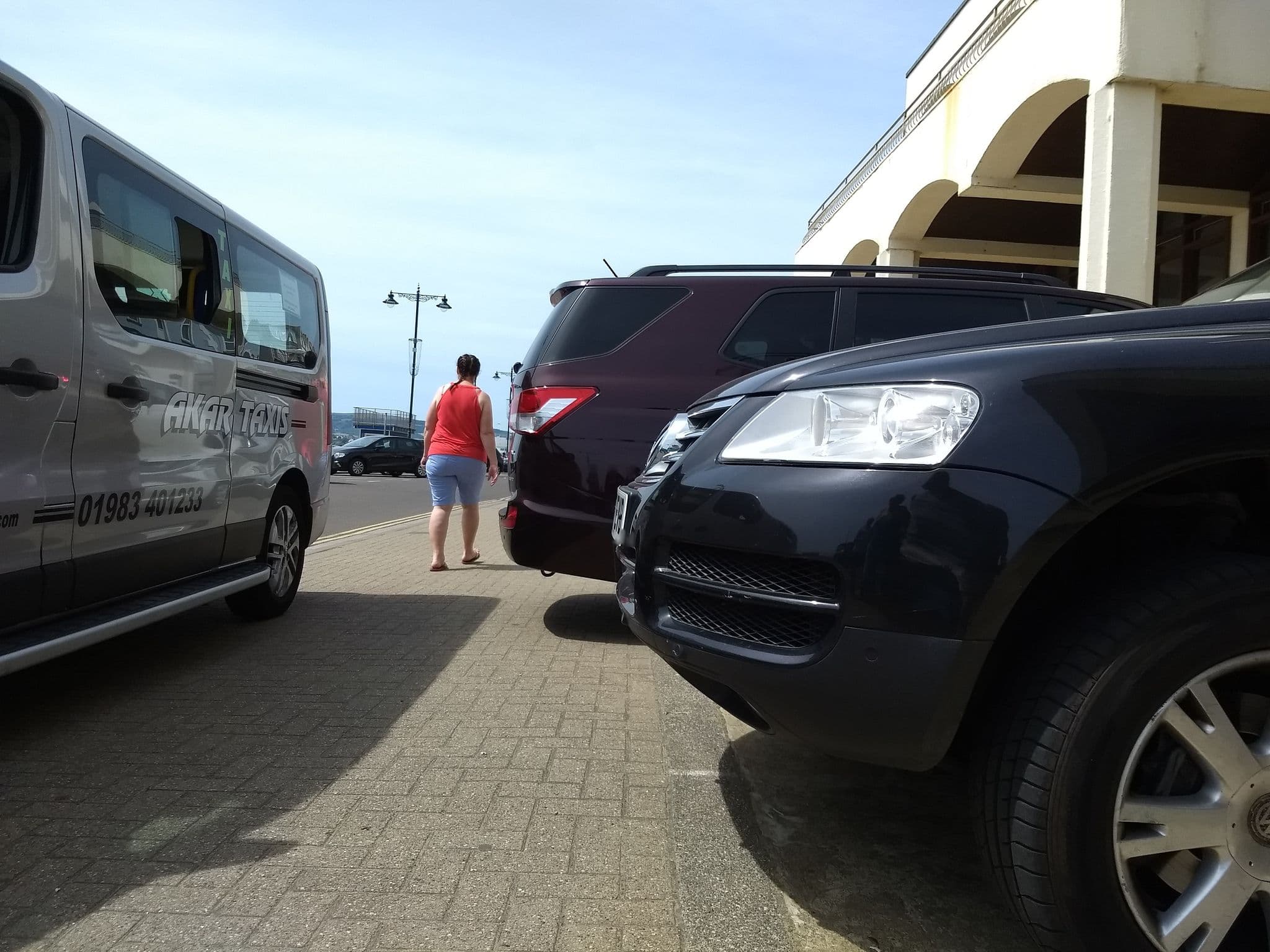 Street view near Regent Court - Seafront Sandown, Sandown — © mappernerd (CC BY-SA · Mapillary)