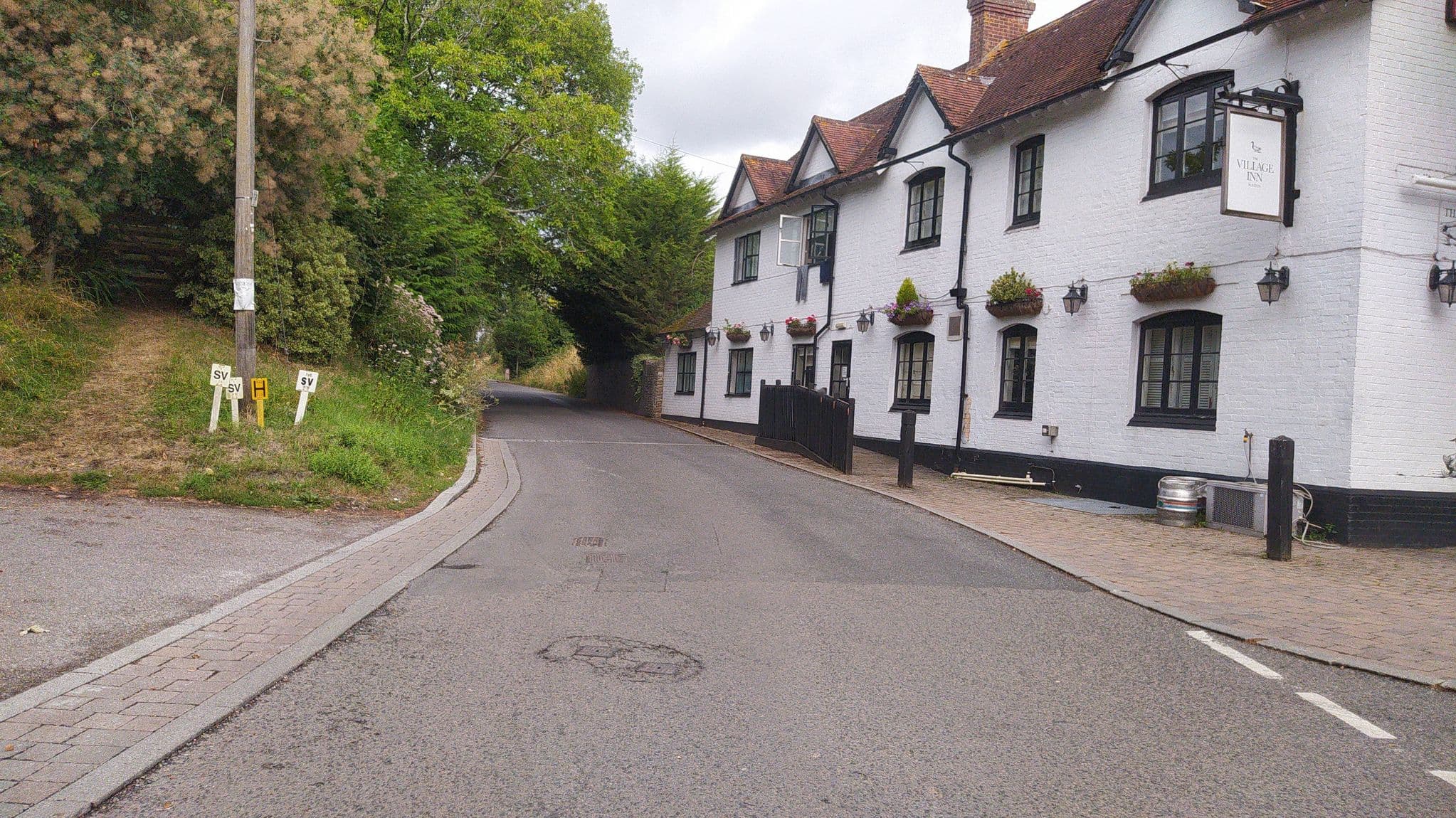 Street view near The Village Inn, Petersfield — © noid (CC BY-SA · Mapillary)