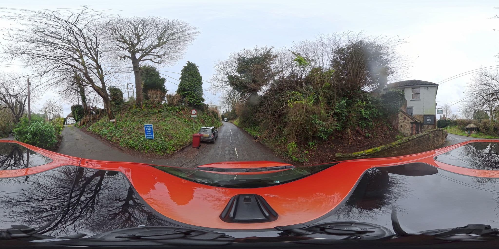 Street view near White Horse Inn Sutton (England), Petworth — © BlizzardBorn42Car (CC BY-SA · Mapillary)