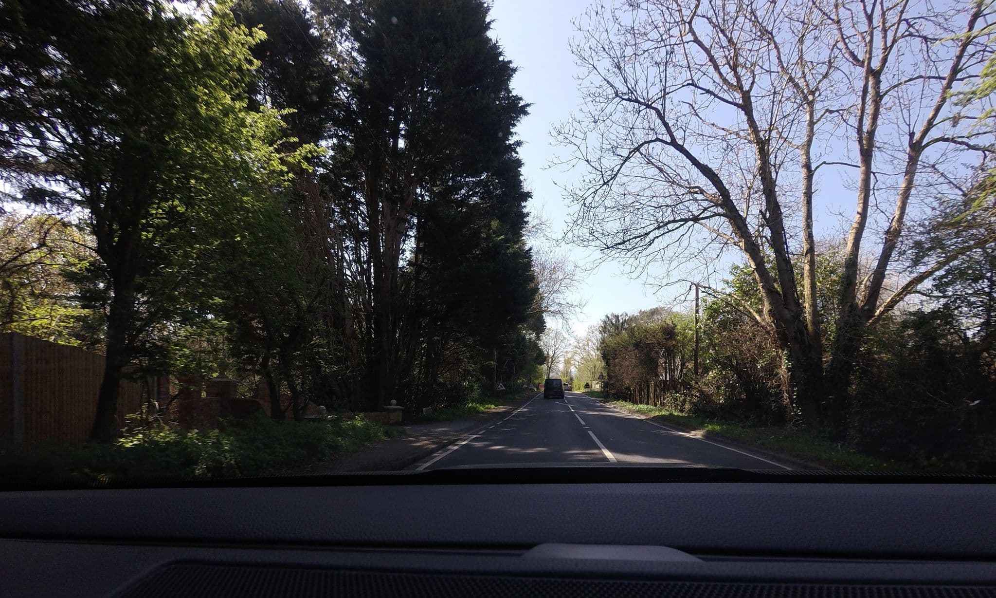 Street view near Beacon Lodge Bed and Breakfast, Pulborough — © tallguy (CC BY-SA · Mapillary)