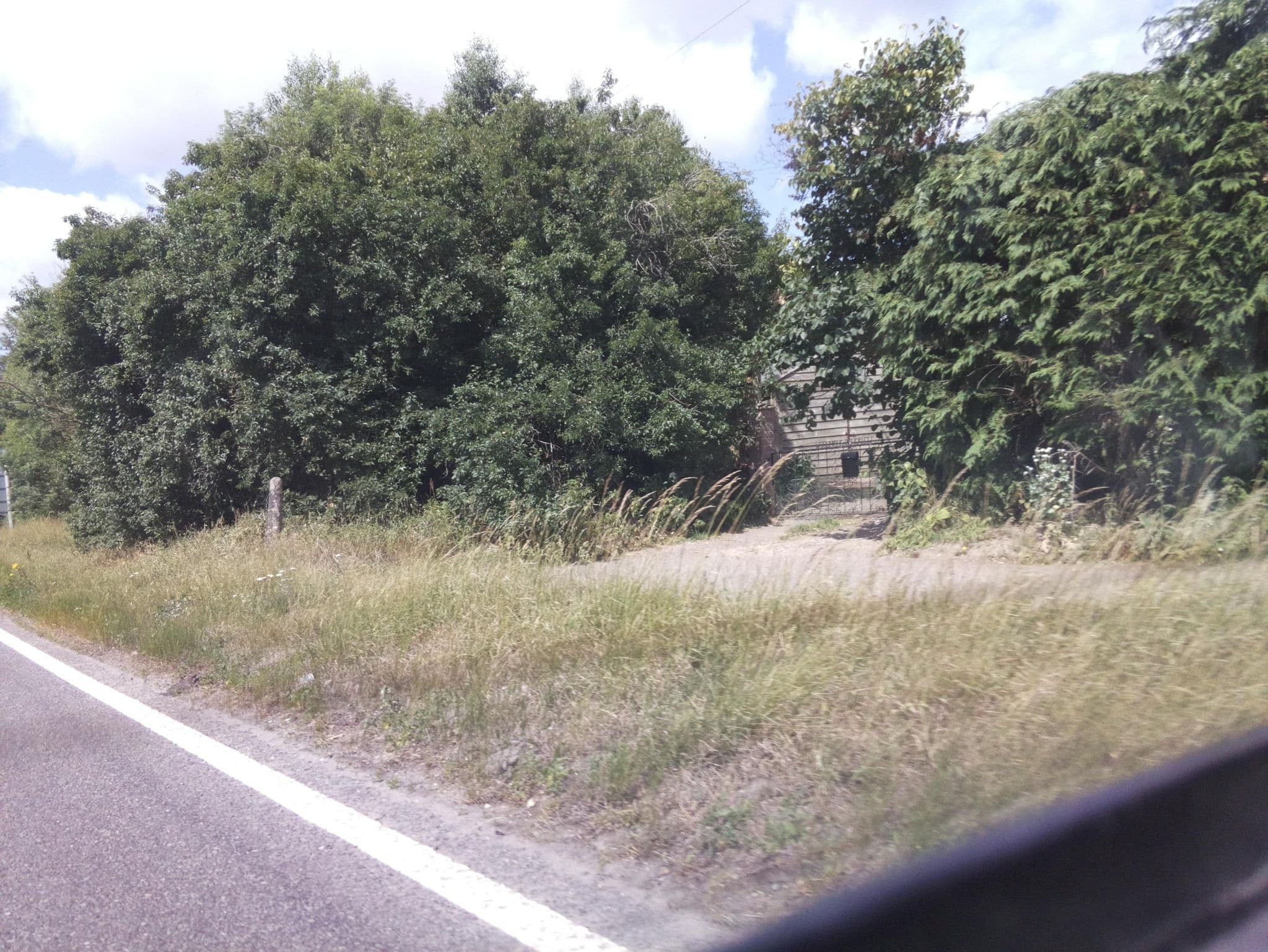 Street view near West End Bed & Breakfast, Alton — © southglos (CC BY-SA · Mapillary)