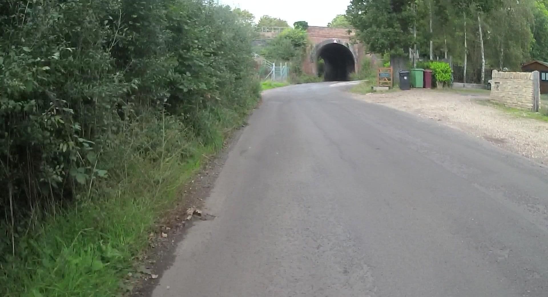 Street view near West View Lodge, Old Basing — © jpennycook (CC BY-SA · Mapillary)