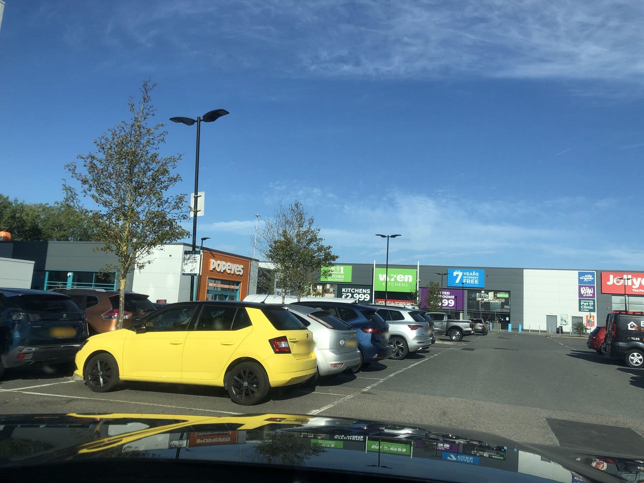 Street view near Premier Inn Reading South hotel, Lower Earley — © laye (CC BY-SA · Mapillary)