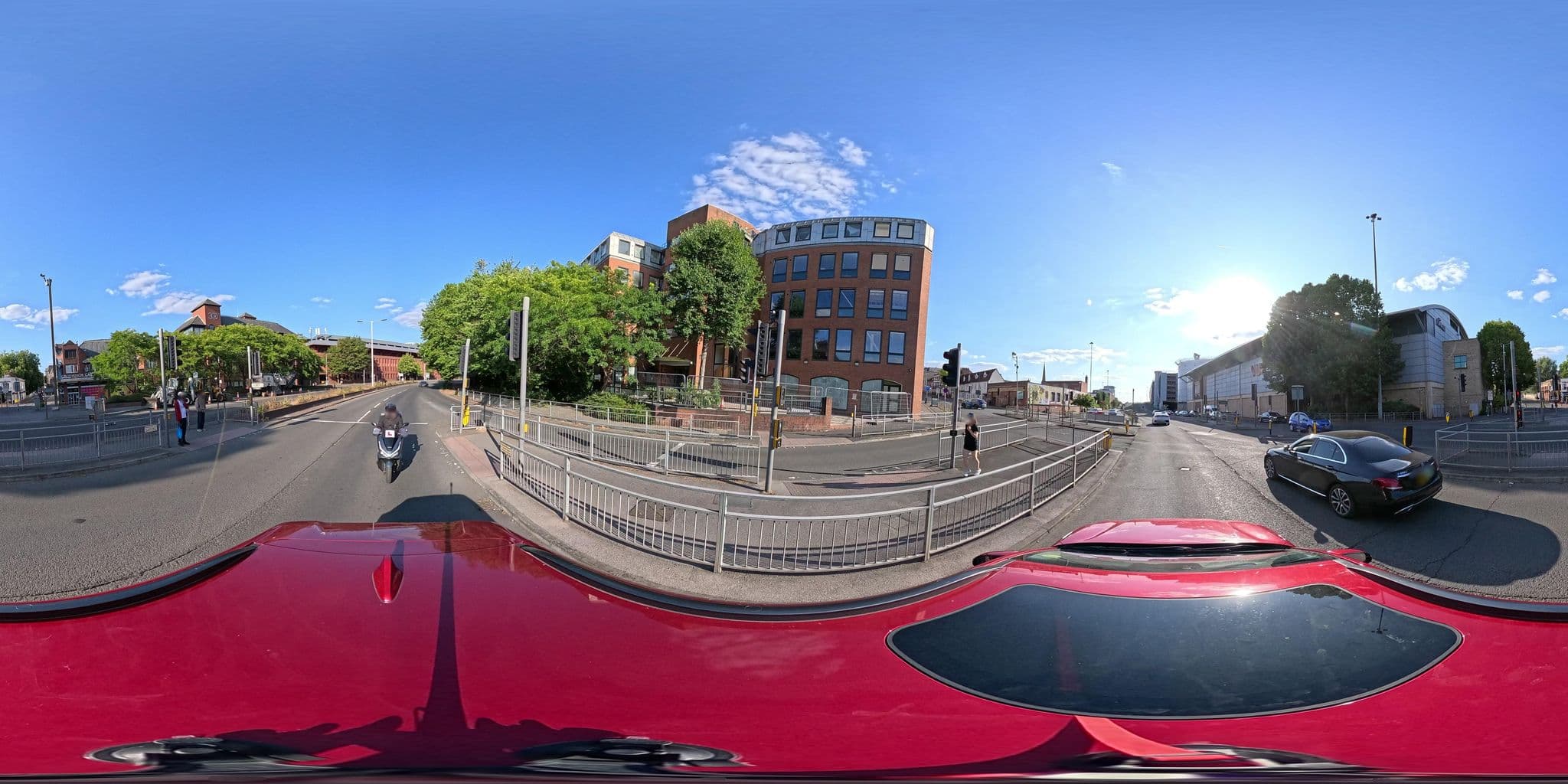 Street view near Great Expectations, Reading — © southglos (CC BY-SA · Mapillary)