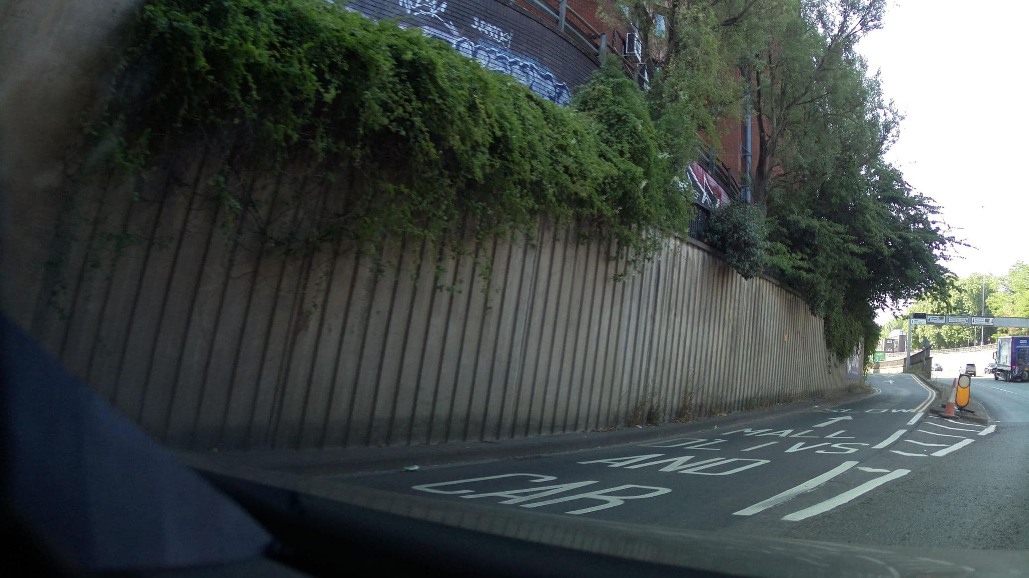 Street view near Penta Hotel, Reading — © southglos (CC BY-SA · Mapillary)