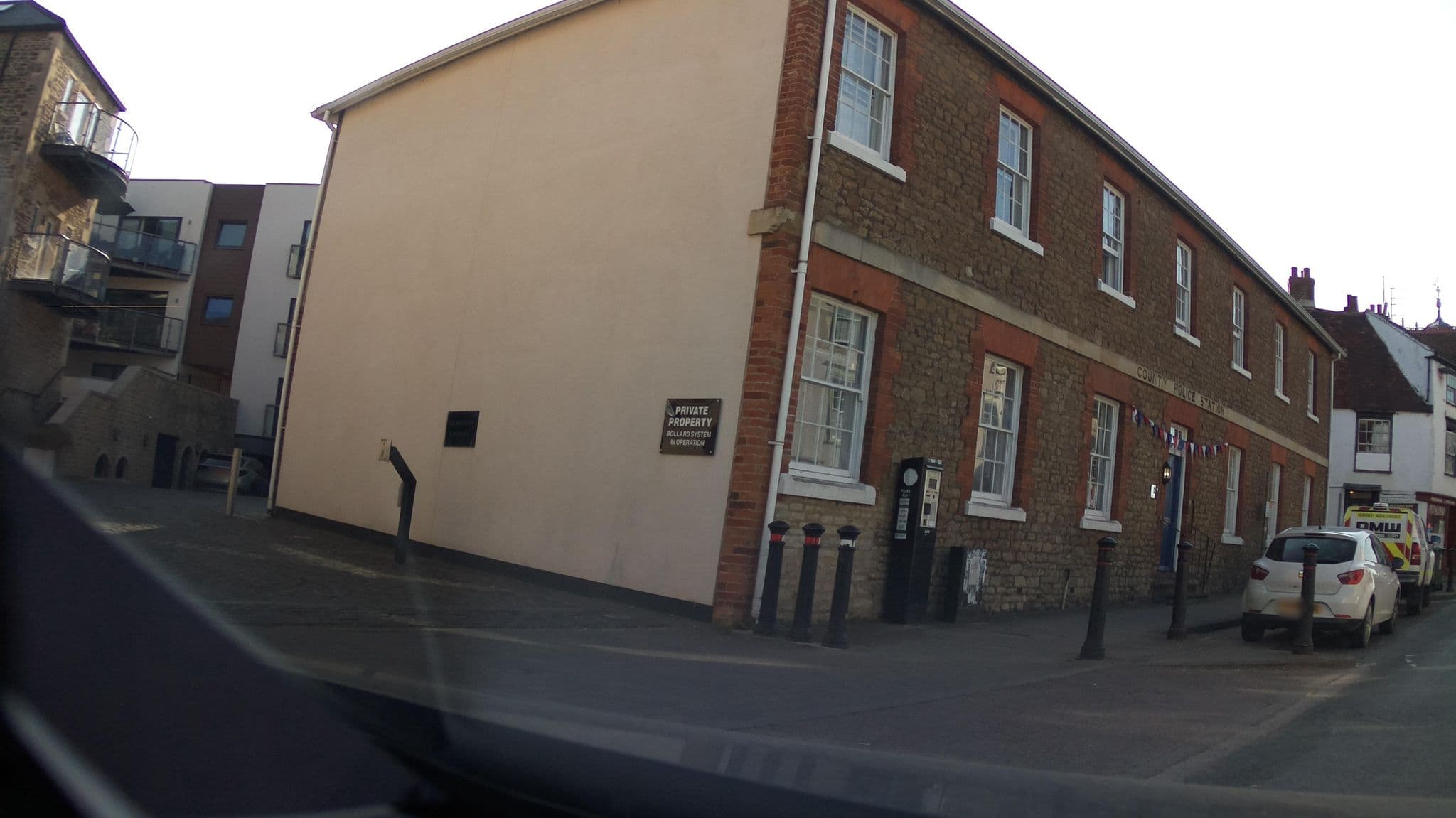 Street view near Old Goal Apartments, Abingdon — © southglos (CC BY-SA · Mapillary)