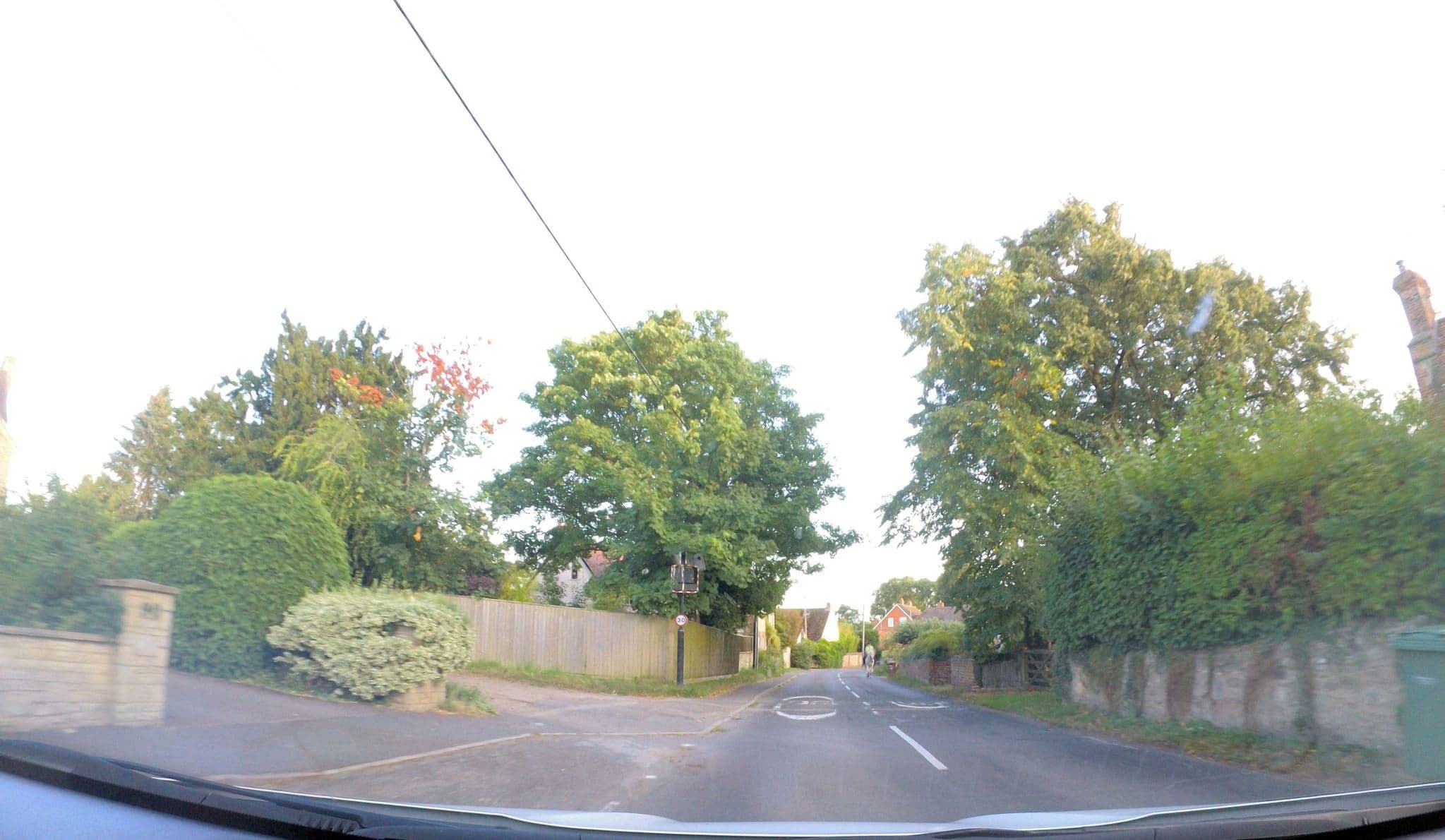 Street view near Court Farm Barns, Benson — © 4004 (CC BY-SA · Mapillary)