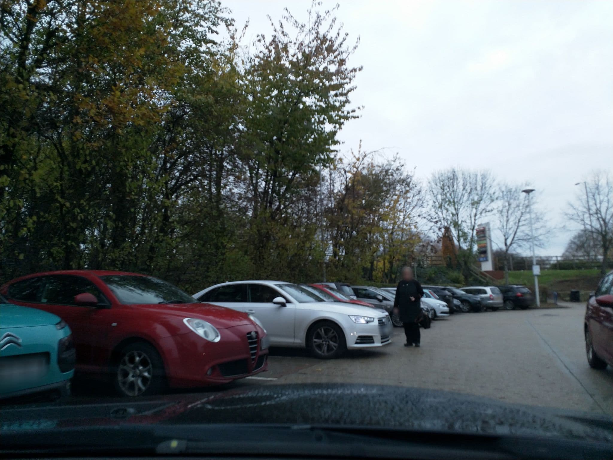 Street view near The Oak Tree Guest House, Frimley — © laye (CC BY-SA · Mapillary)