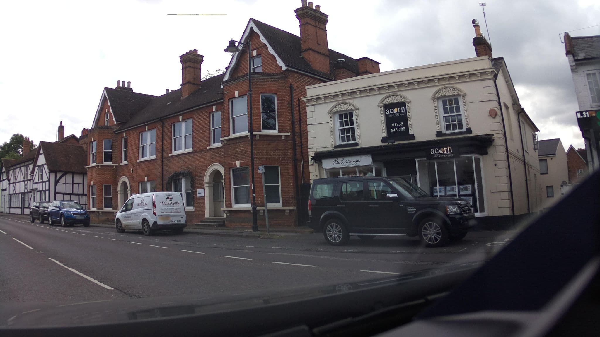 Street view near Monacus, Hartley Wintney — © southglos (CC BY-SA · Mapillary)