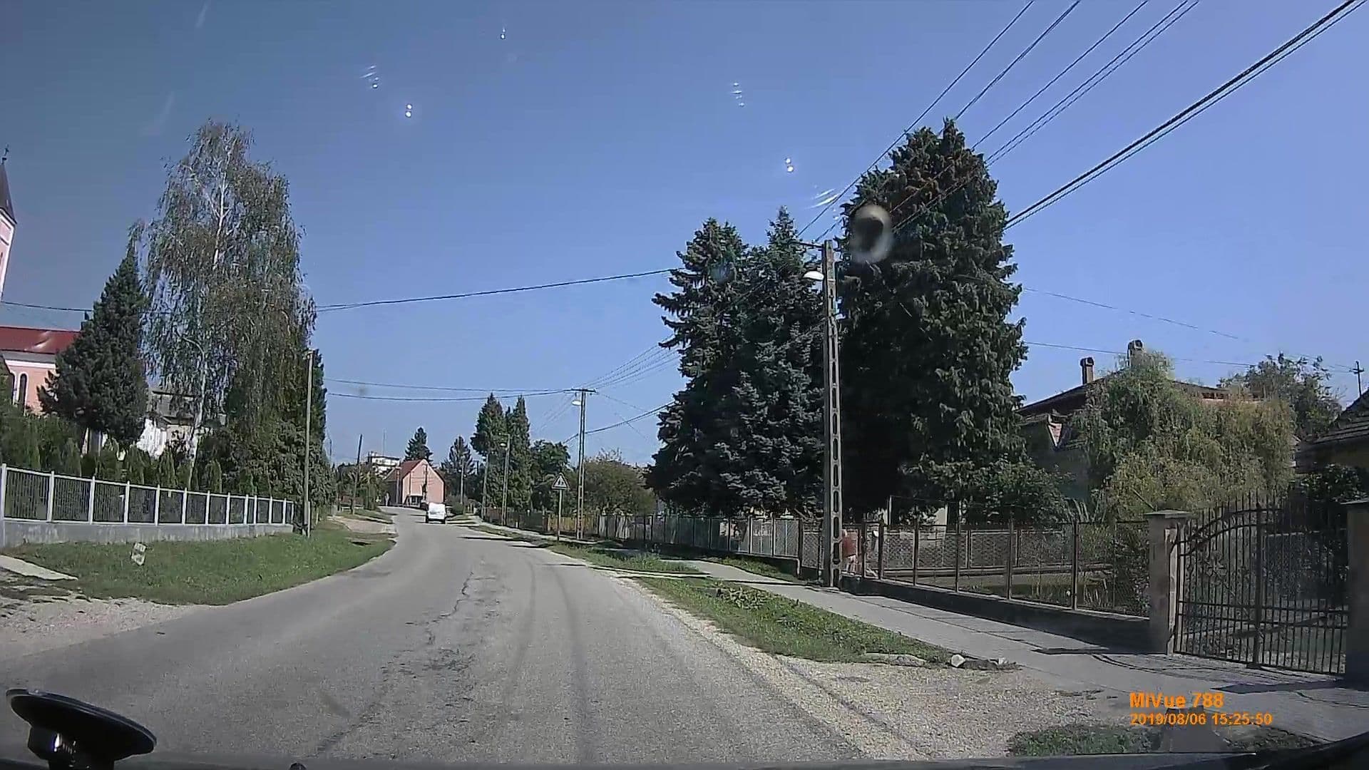 Street view near Mosolyka Vendégház, Sigetec — © geox123 (CC BY-SA · Mapillary)