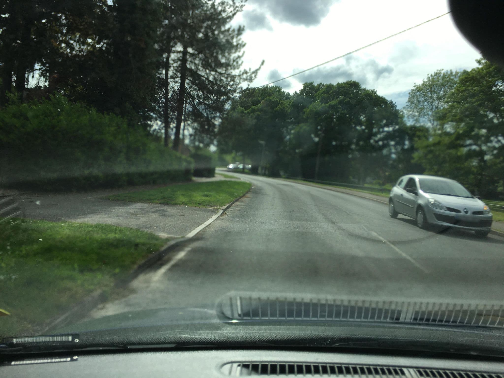 Street view near B & B at Martock, Yateley — © darbymark (CC BY-SA · Mapillary)