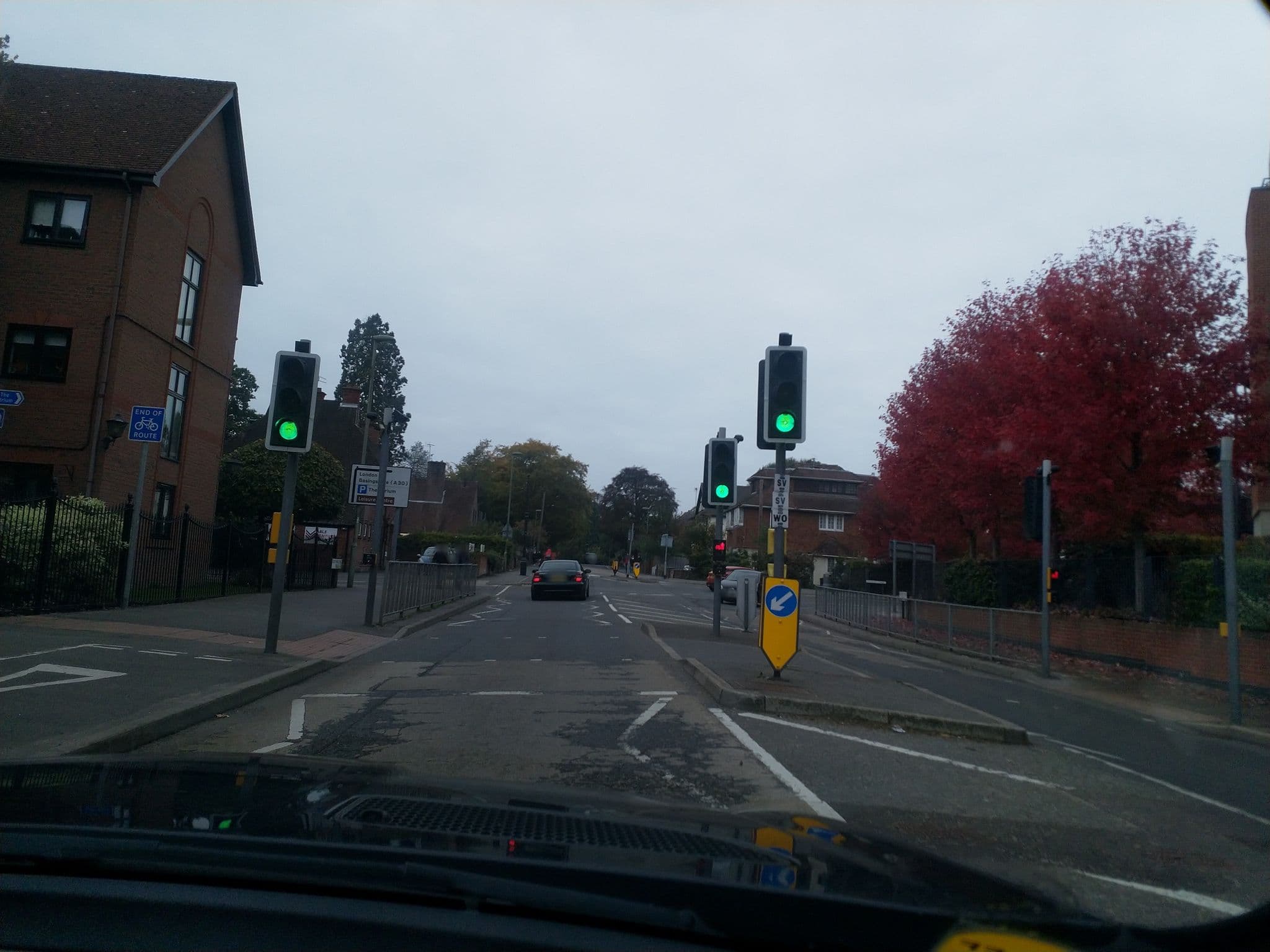 Street view near Central House Quality Serviced Apartments, Camberley — © laye (CC BY-SA · Mapillary)