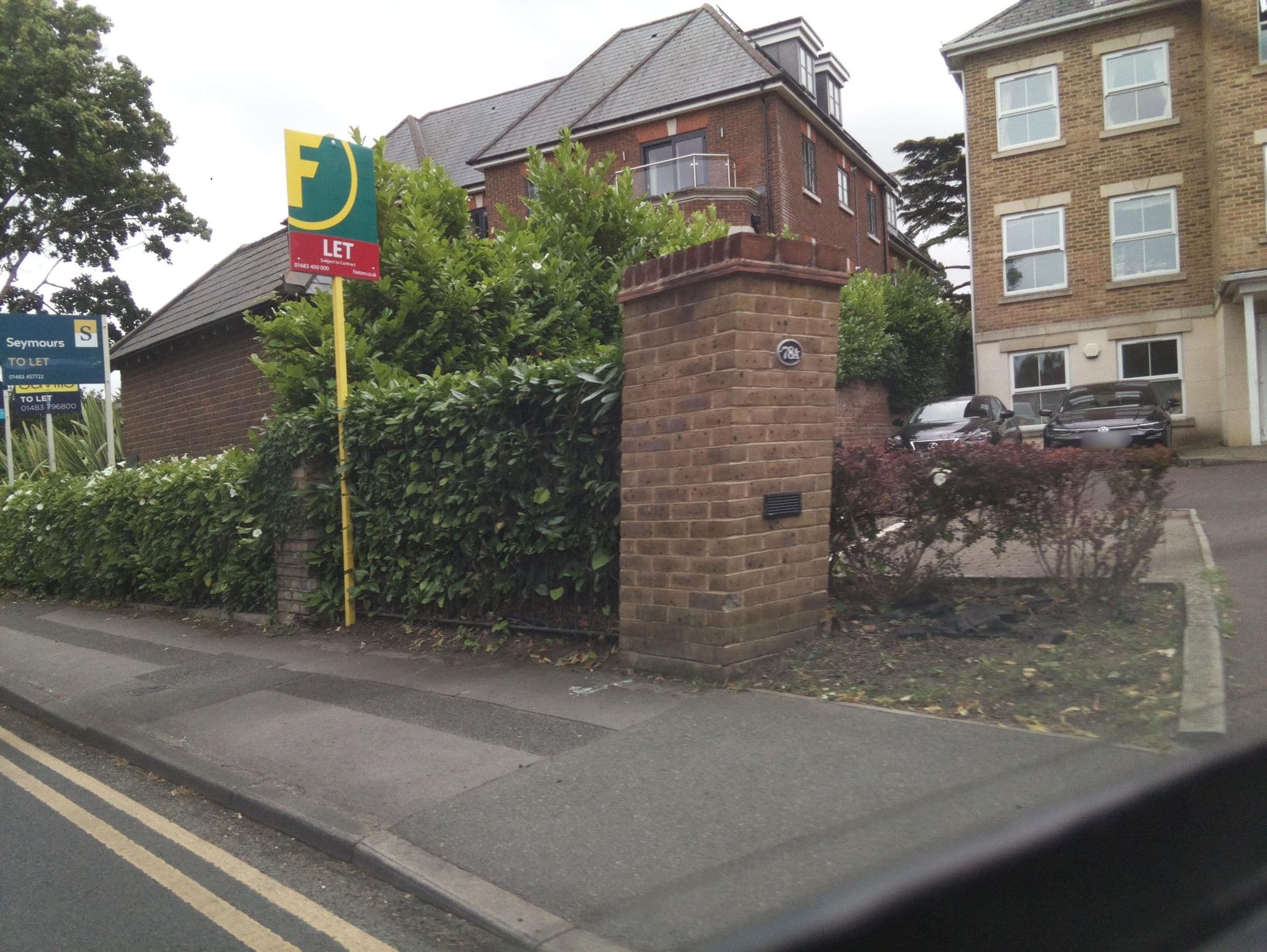 Street view near Quinns Hotel, Guildford — © southglos (CC BY-SA · Mapillary)