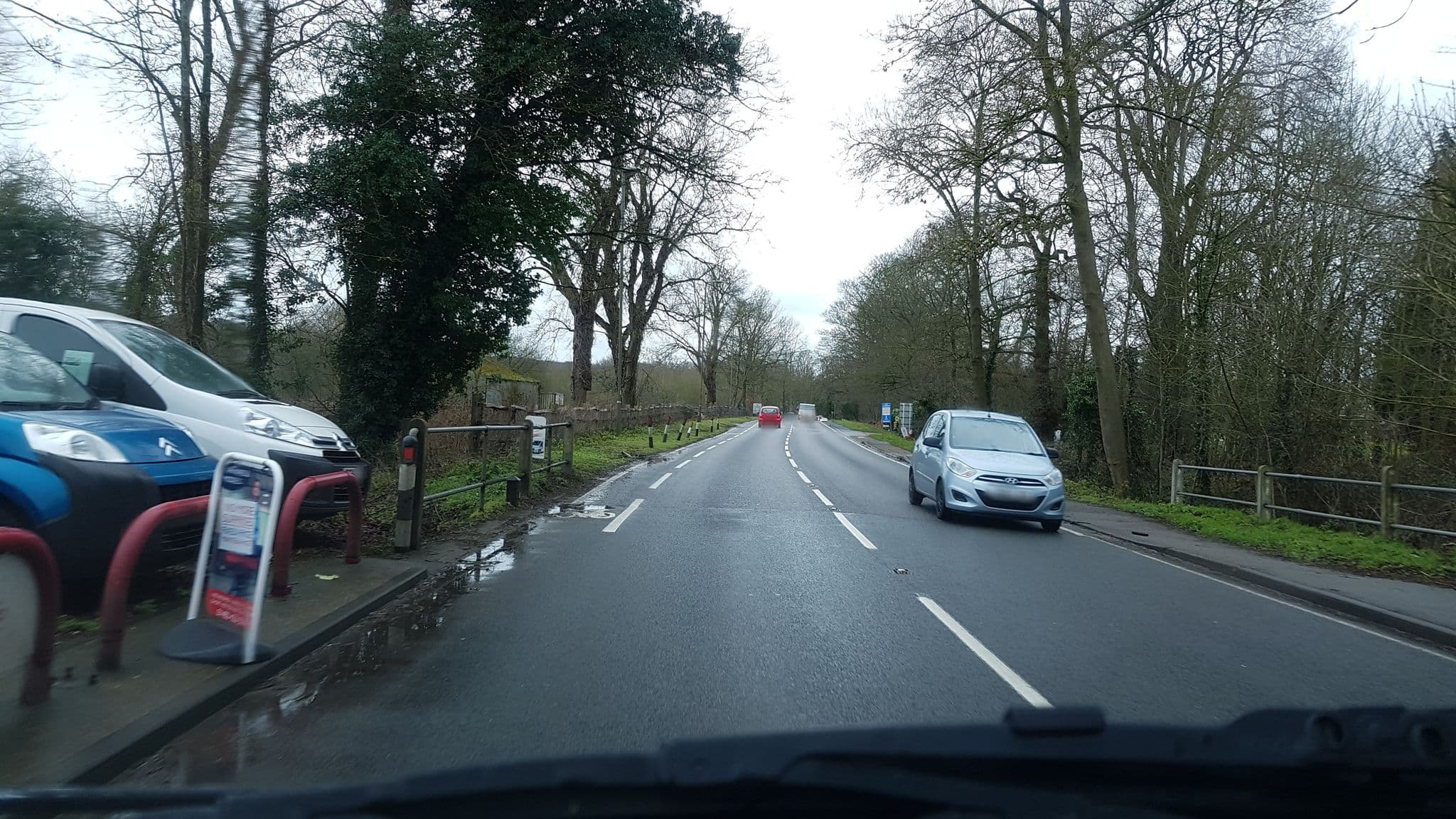 Street view near Rosemary Cottage, Godalming — © richardc (CC BY-SA · Mapillary)