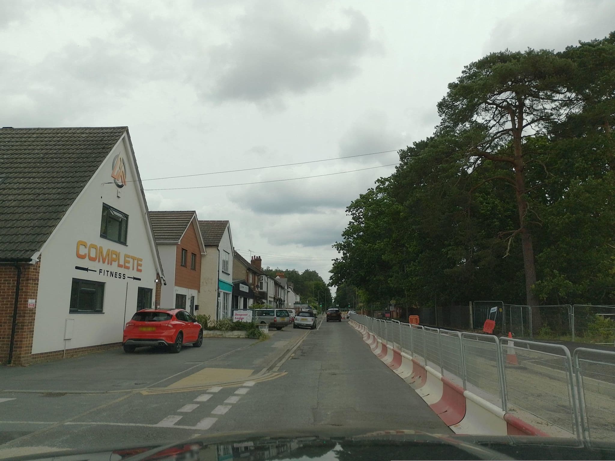Street view near Deepcut Lodge, Deepcut — © laye (CC BY-SA · Mapillary)