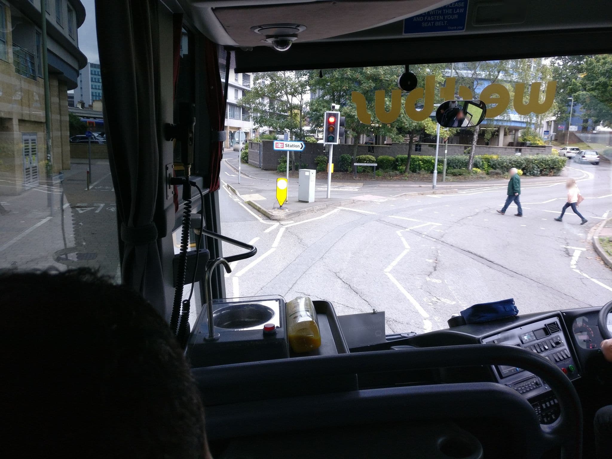 Street view near Oakdale Apartments, Woking — © jpennycook (CC BY-SA · Mapillary)