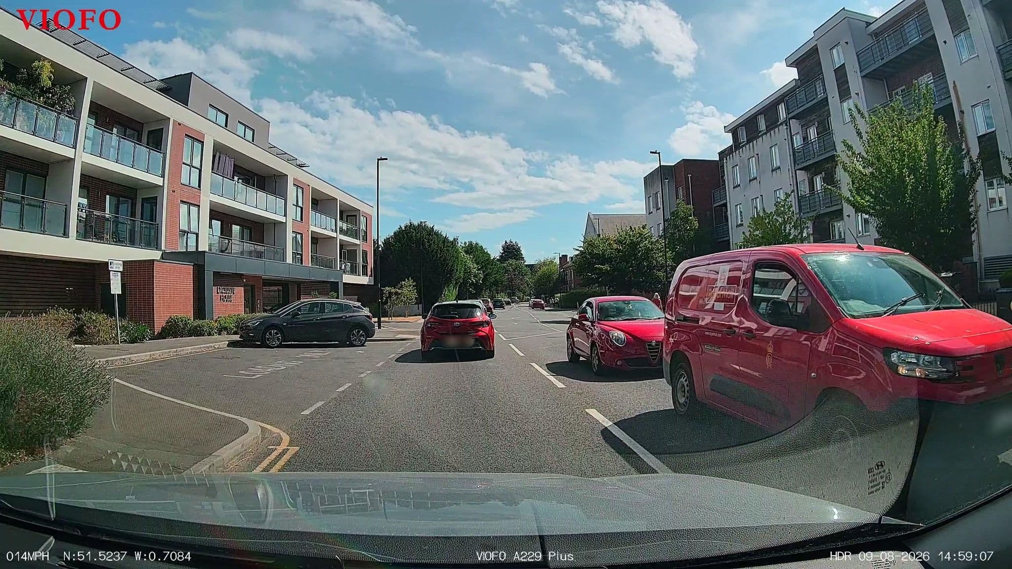 Street view near Dedert Hotel, Maidenhead — © RyanBush (CC BY-SA · Mapillary)