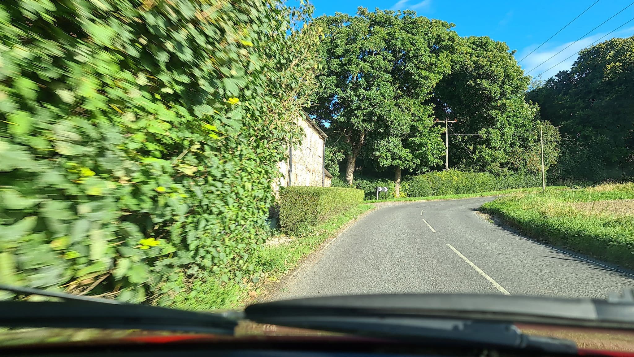 Street view near Old Callowdown Farm, Chinnor — © alexanderar (CC BY-SA · Mapillary)