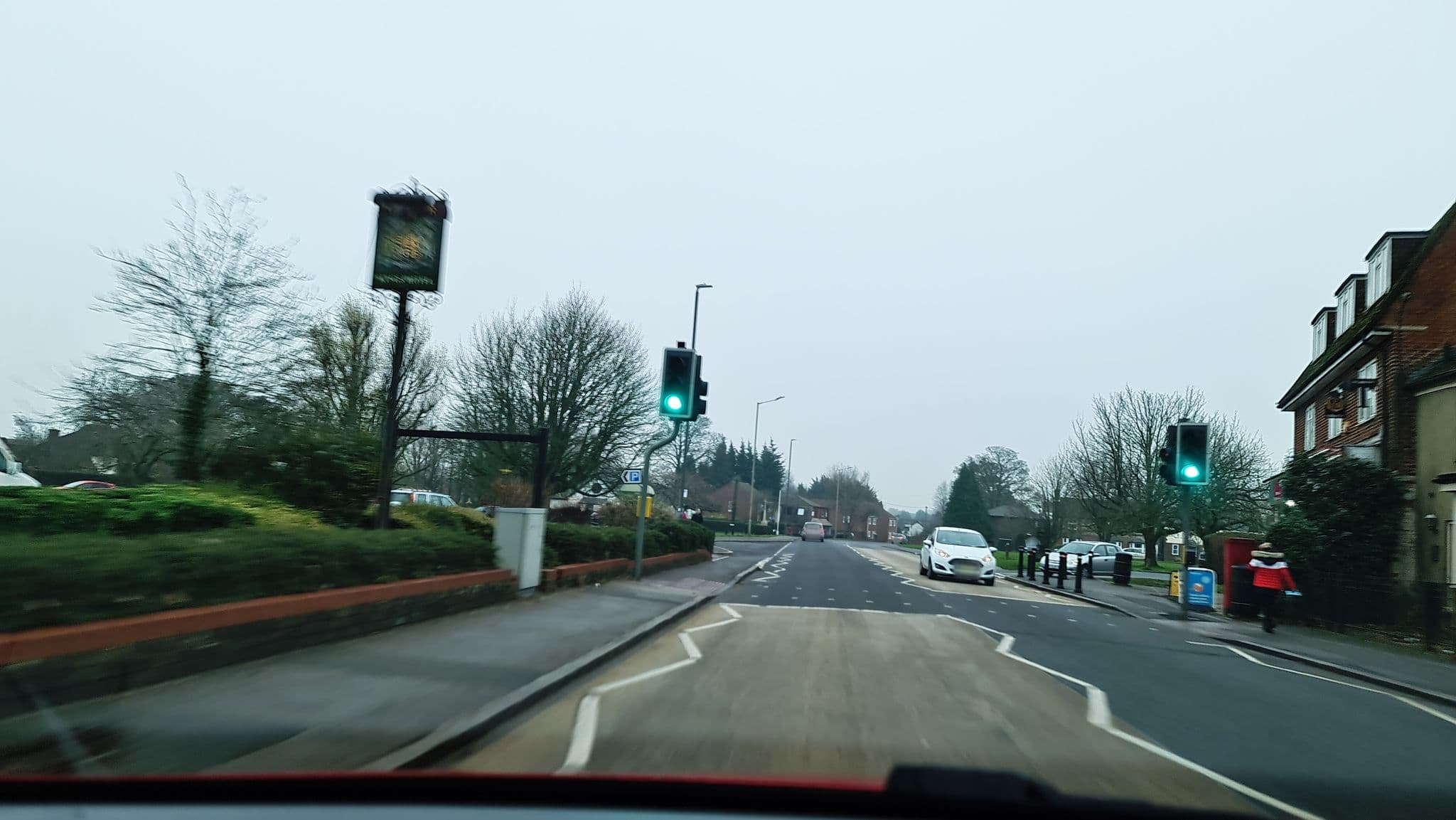 Street view near The Kings Hotel, Stokenchurch — © alexanderar (CC BY-SA · Mapillary)