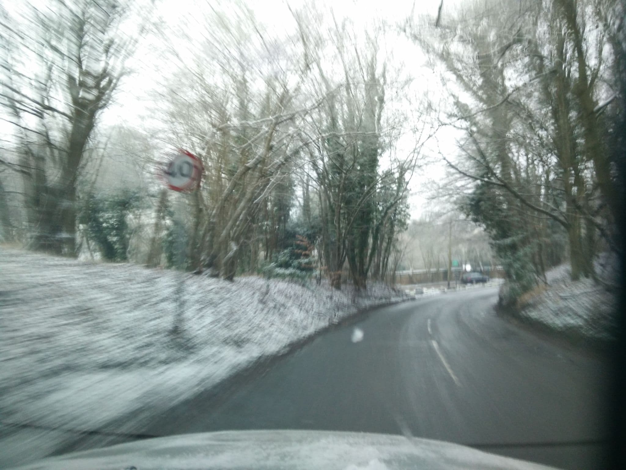 Street view near The Plough At Cadsden, Princes Risborough — © alfa145 (CC BY-SA · Mapillary)