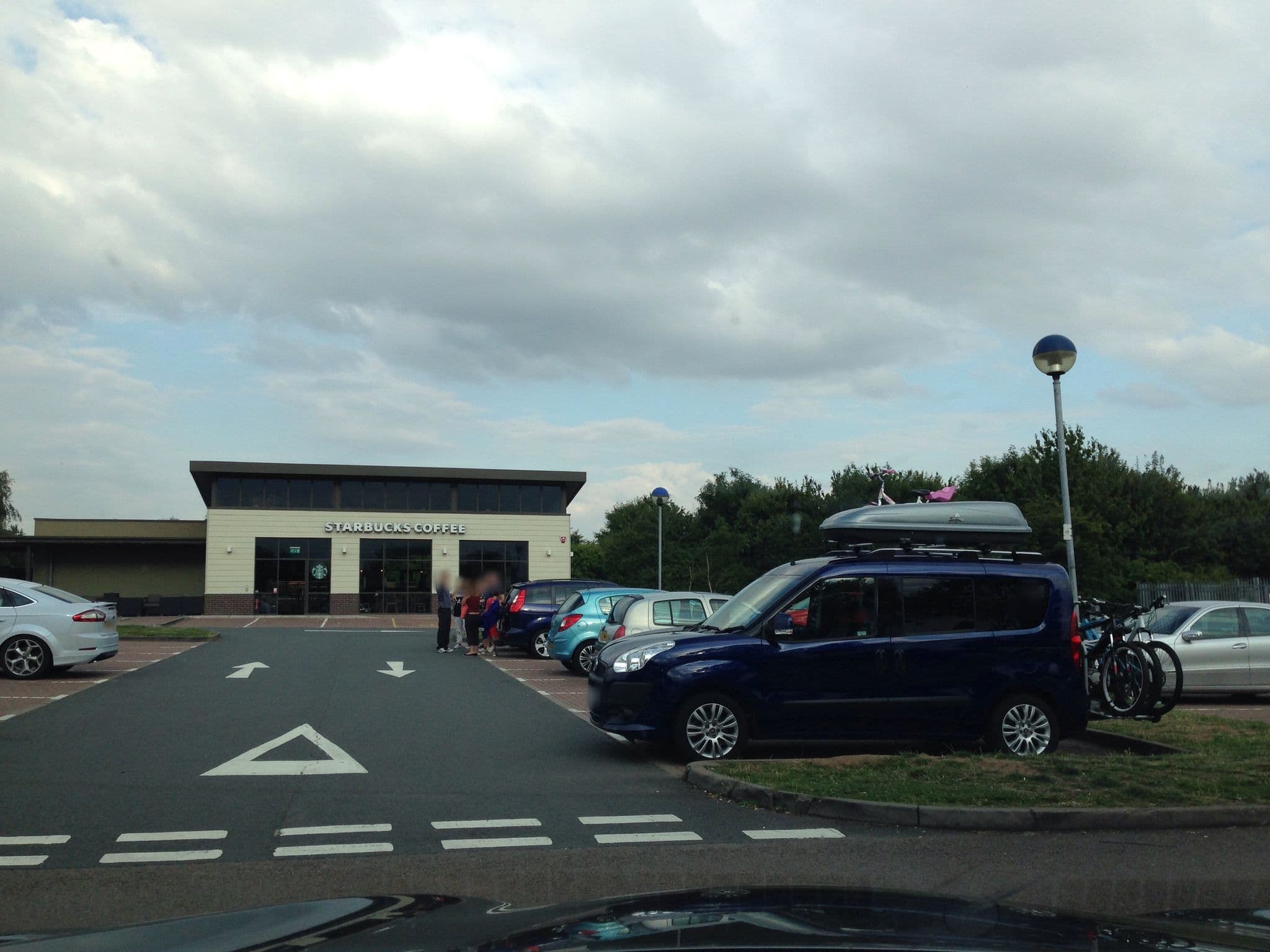 Street view near Days Inn by Wyndham, Harbury — © geomapper69 (CC BY-SA · Mapillary)