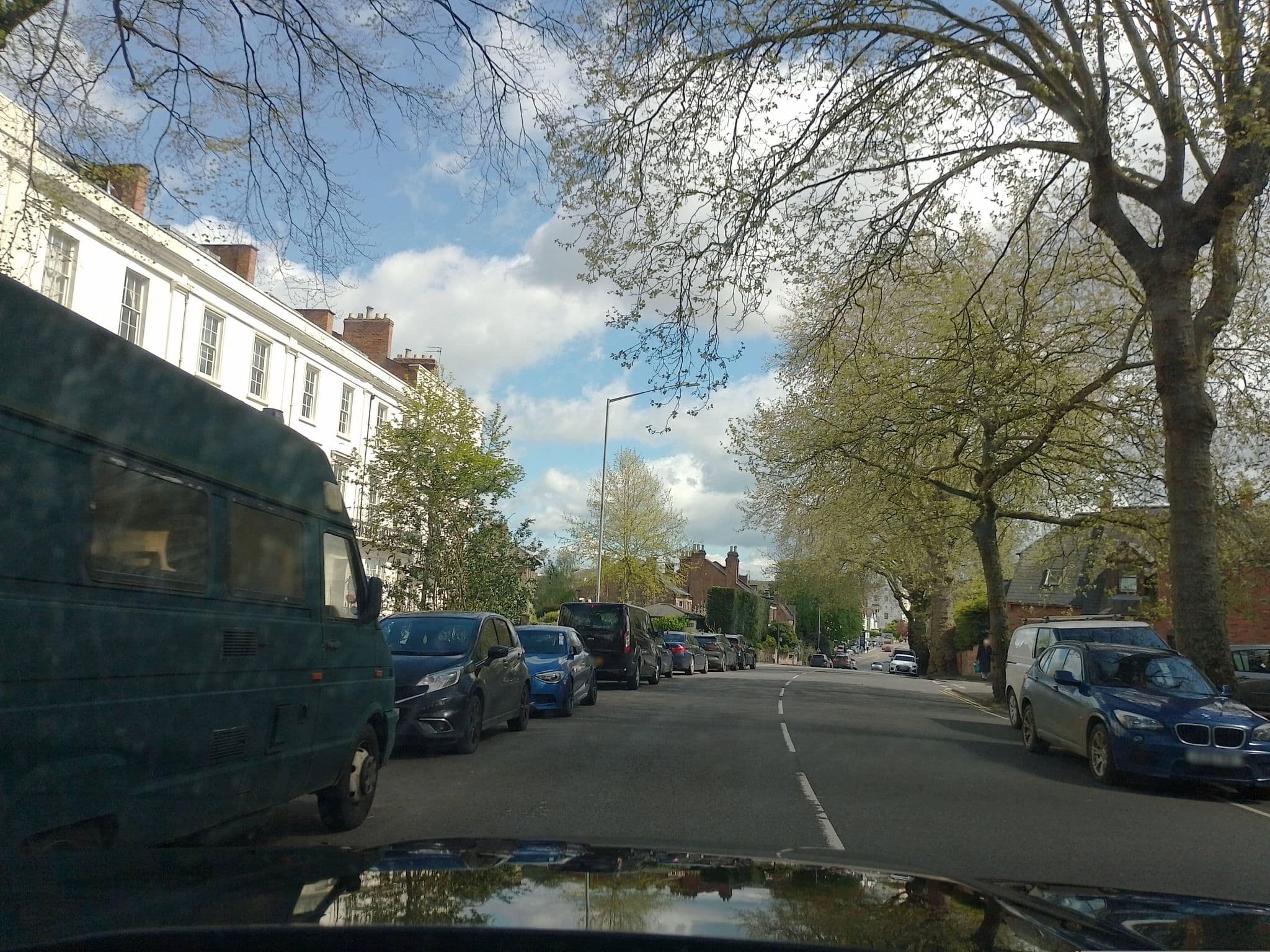 Street view near Dell Guest House, Royal Leamington Spa — © laye (CC BY-SA · Mapillary)