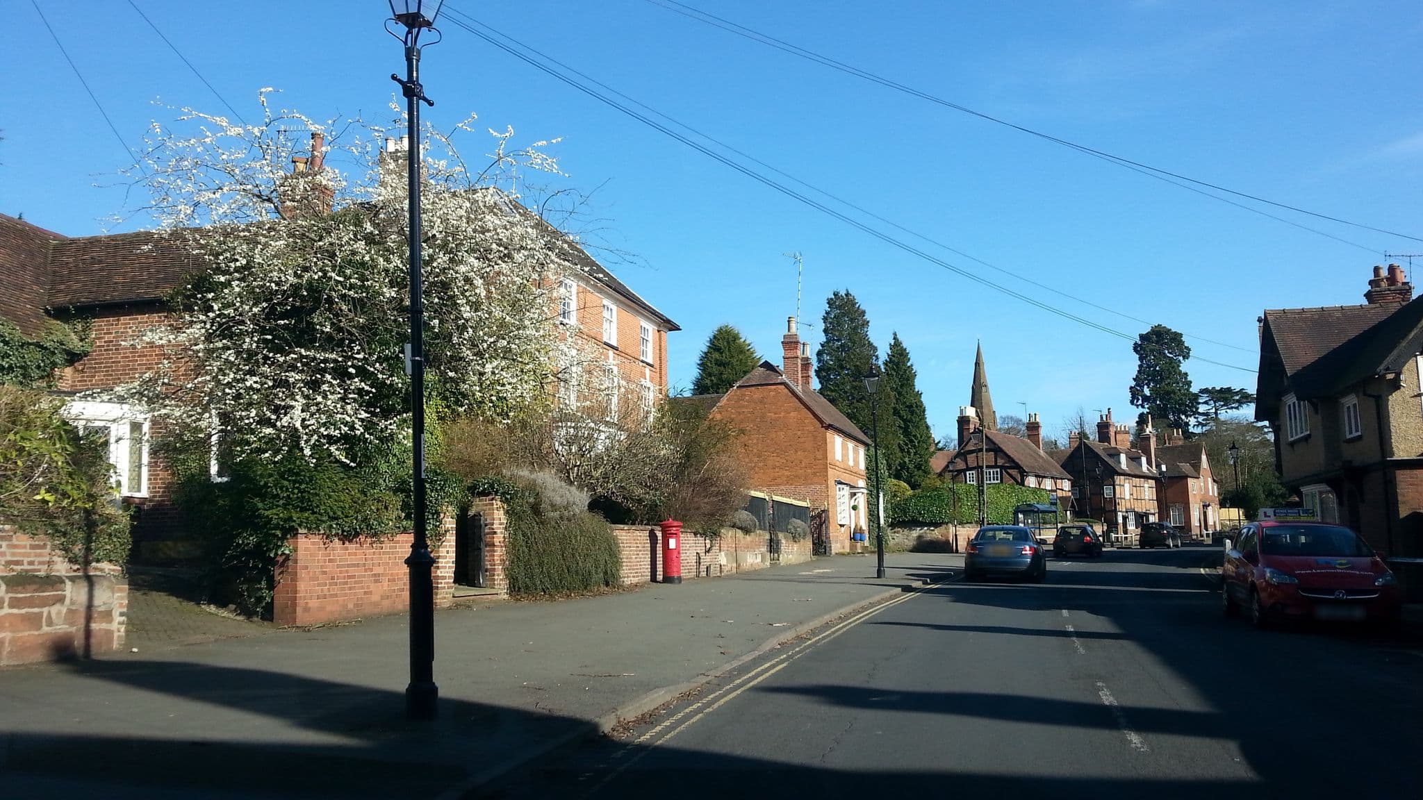 Street view near The Allesley Hotel Coventry, Keresley — © adam2 (CC BY-SA · Mapillary)