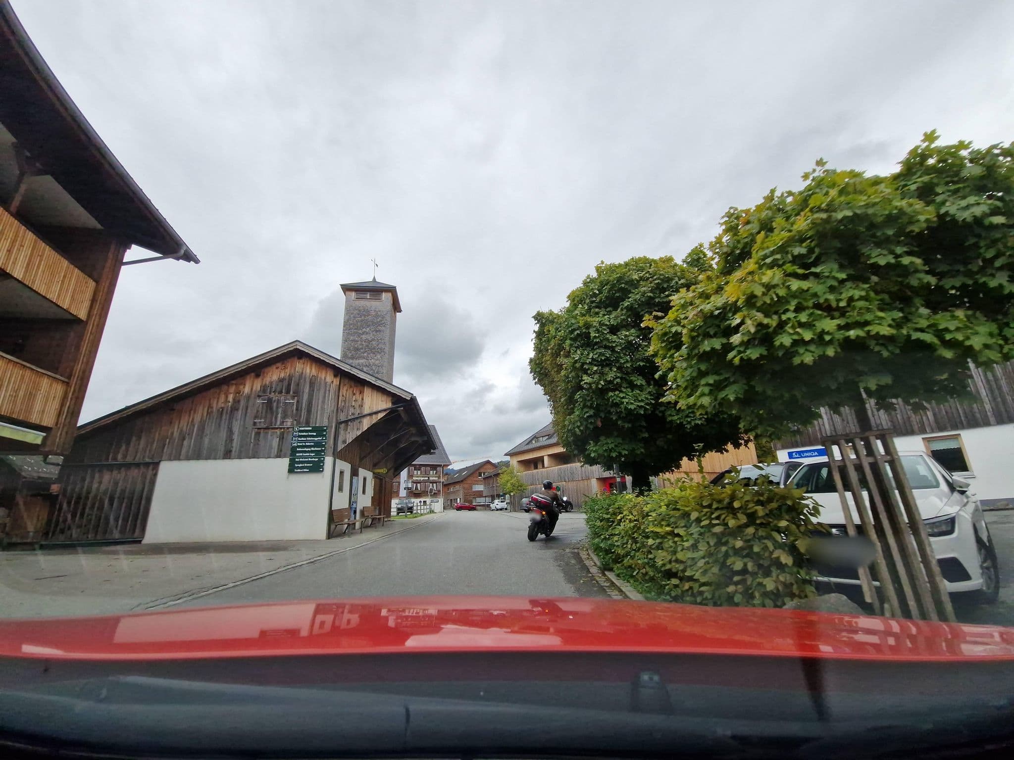 Street view near Gasthaus Falken, Großdorf — © mcliquid (CC BY-SA · Mapillary)