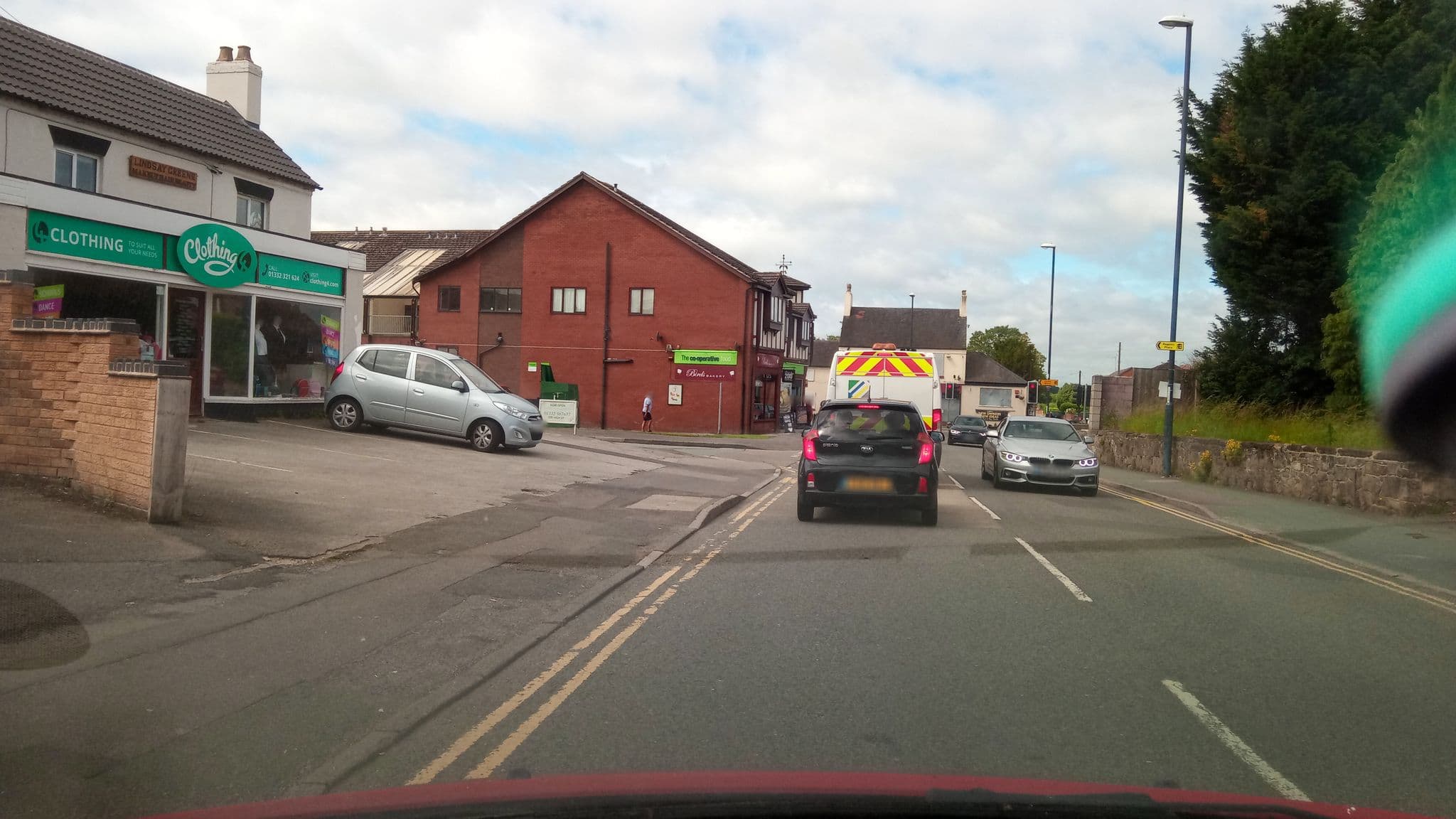 Street view near Radglen, Aston-on-Trent — © victuallers (CC BY-SA · Mapillary)