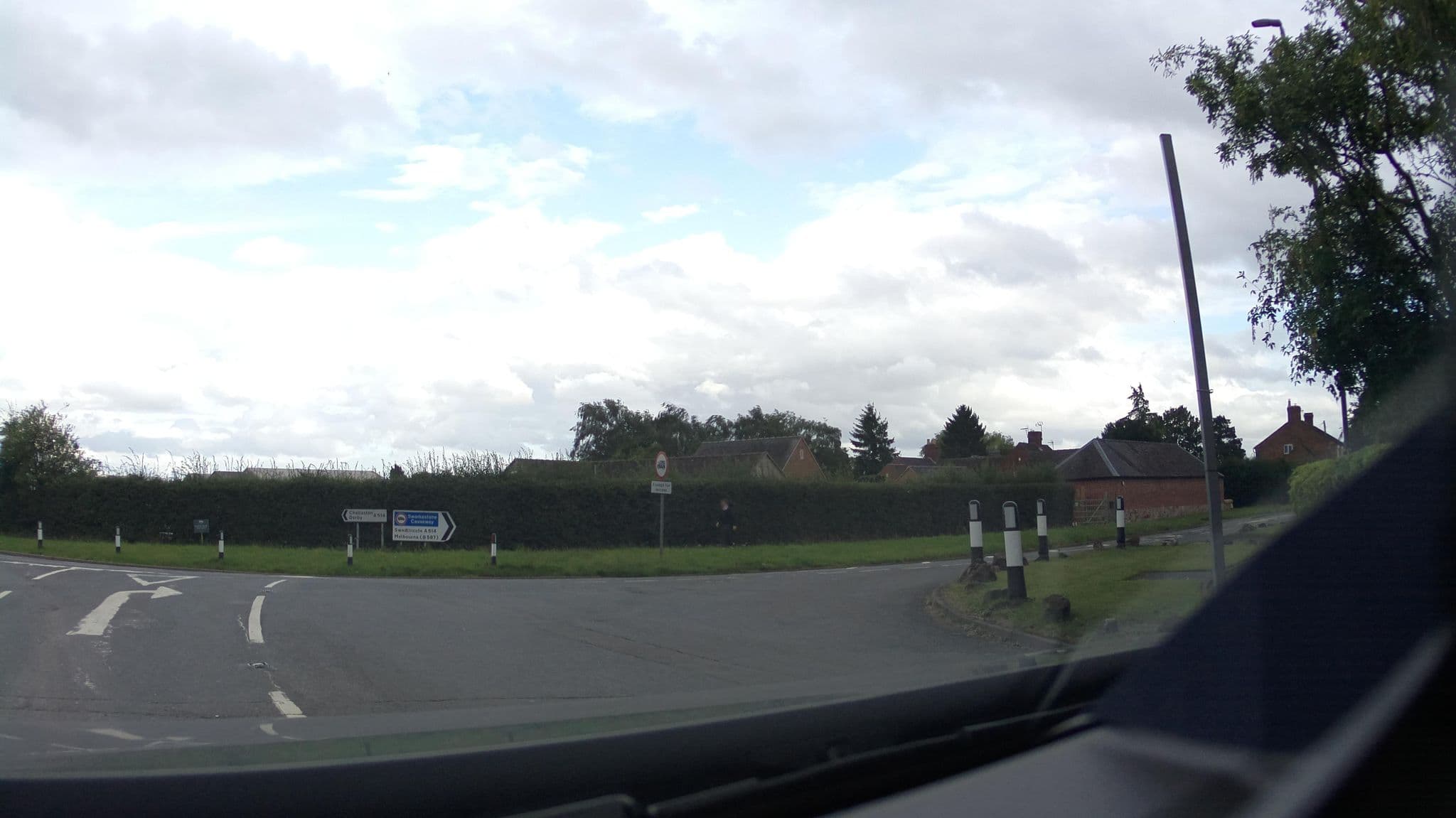 Street view near Bridge Farm Hotel, Sinfin — © southglos (CC BY-SA · Mapillary)