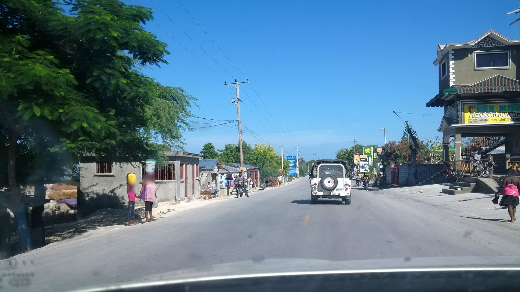 Street view near BEN HOTEL COMPLEX, Saint-Marc — © xapitoun (CC BY-SA · Mapillary)