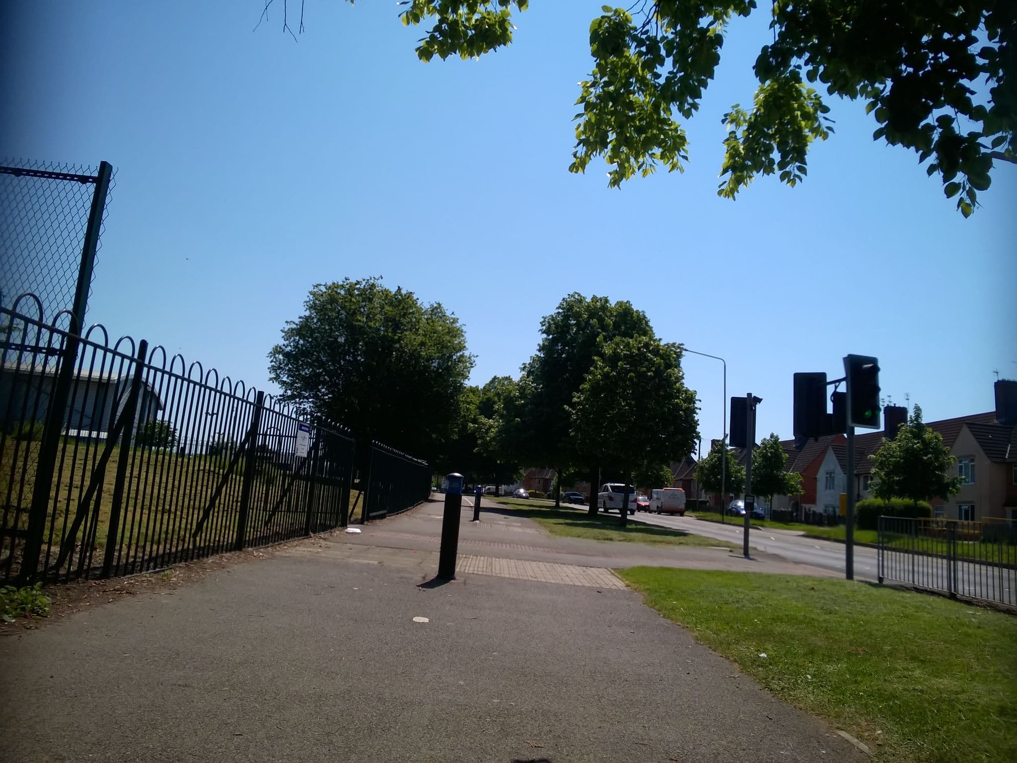 Street view near Oakleys Guest House, Braunstone — © toby (CC BY-SA · Mapillary)