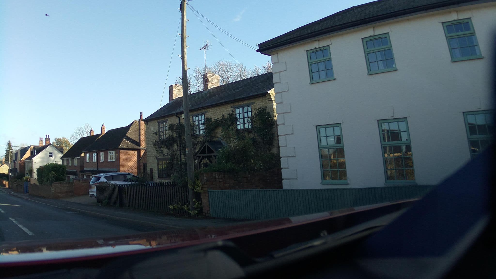 Street view near The Chantry Coach House, Silverstone — © southglos (CC BY-SA · Mapillary)