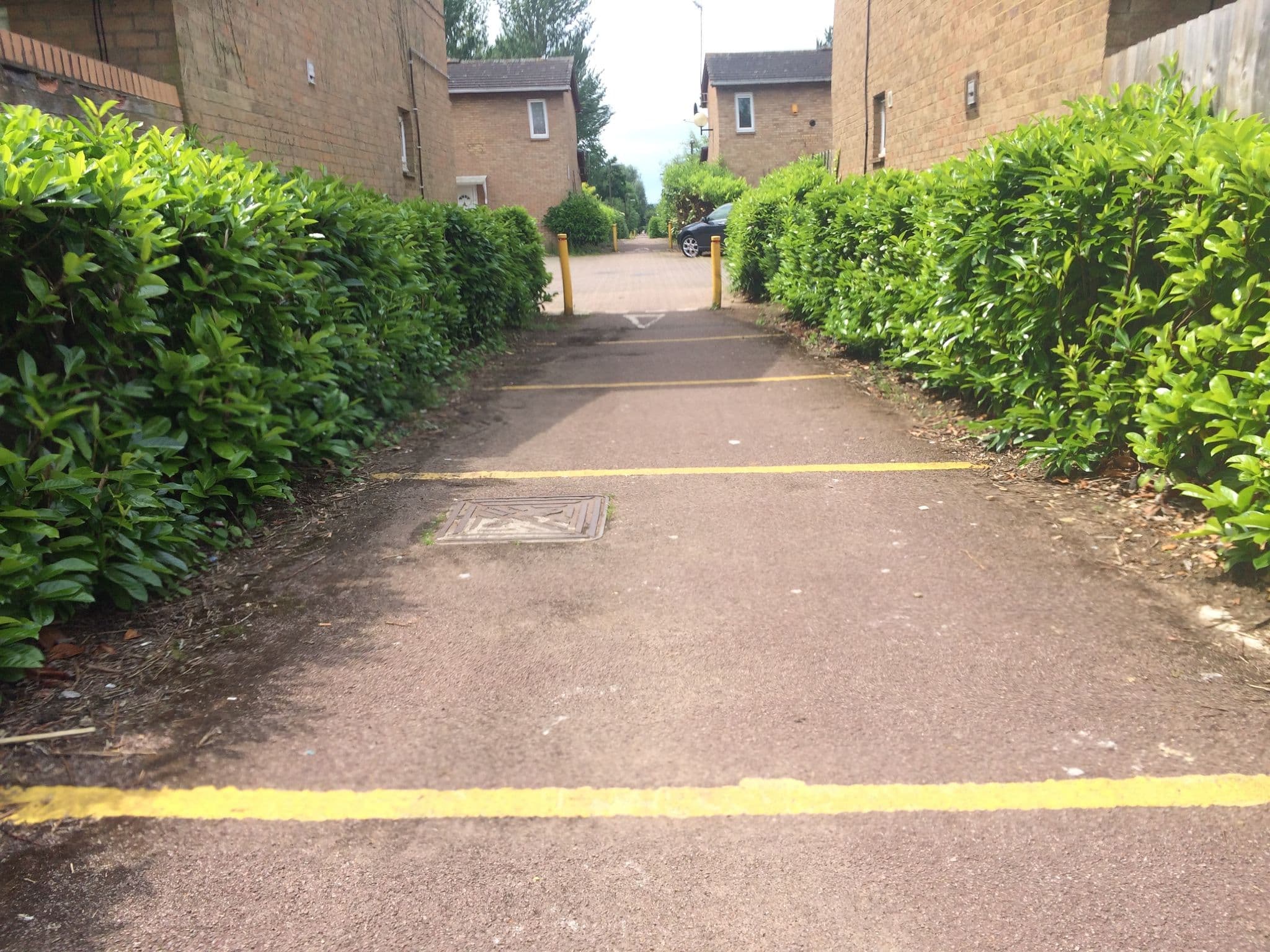 Street view near Shauns B&B, Milton Keynes — © sbrewerton (CC BY-SA · Mapillary)