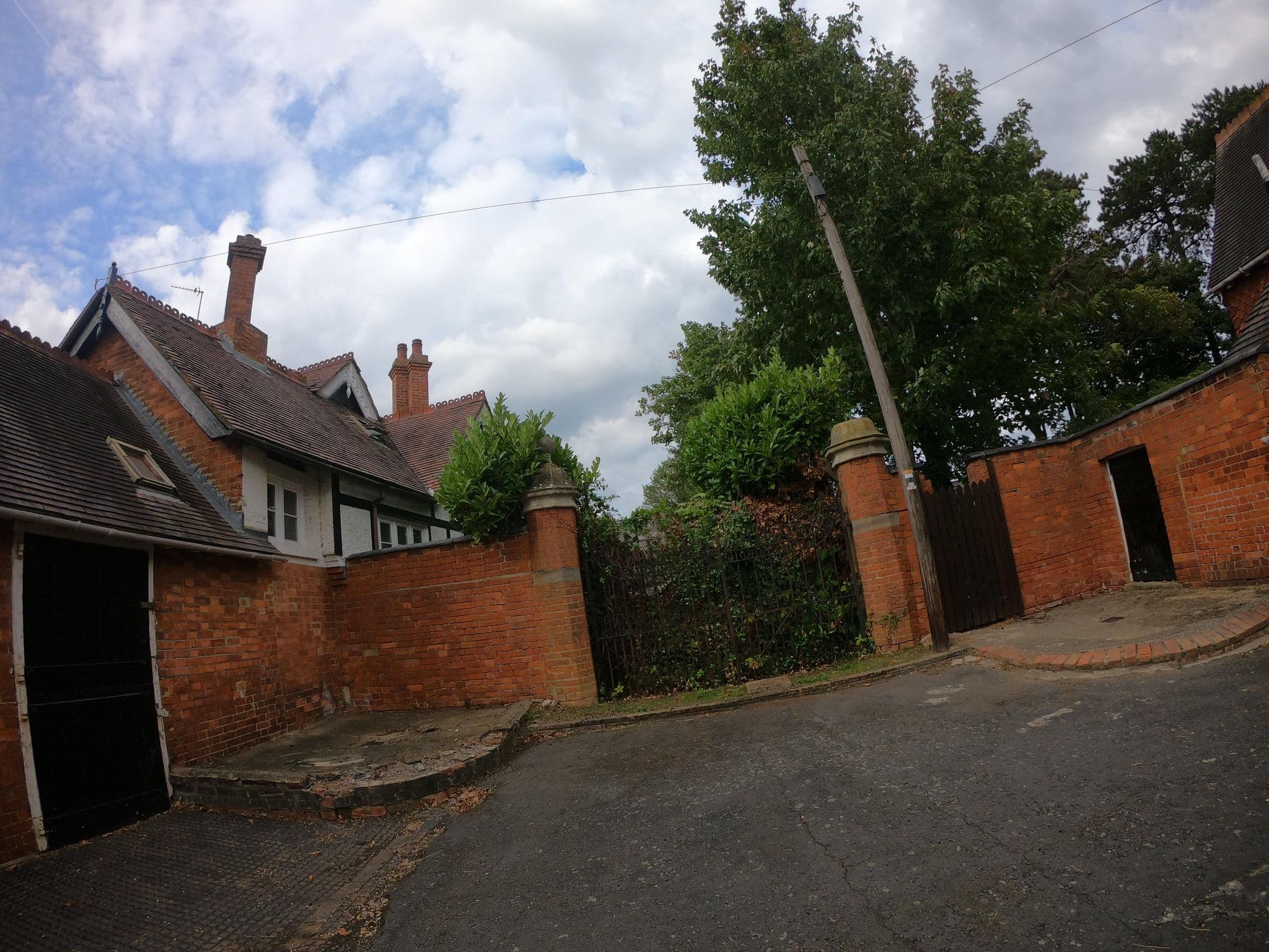 Street view near Bletchley Park B&B, Bletchley — © richlv (CC BY-SA · Mapillary)