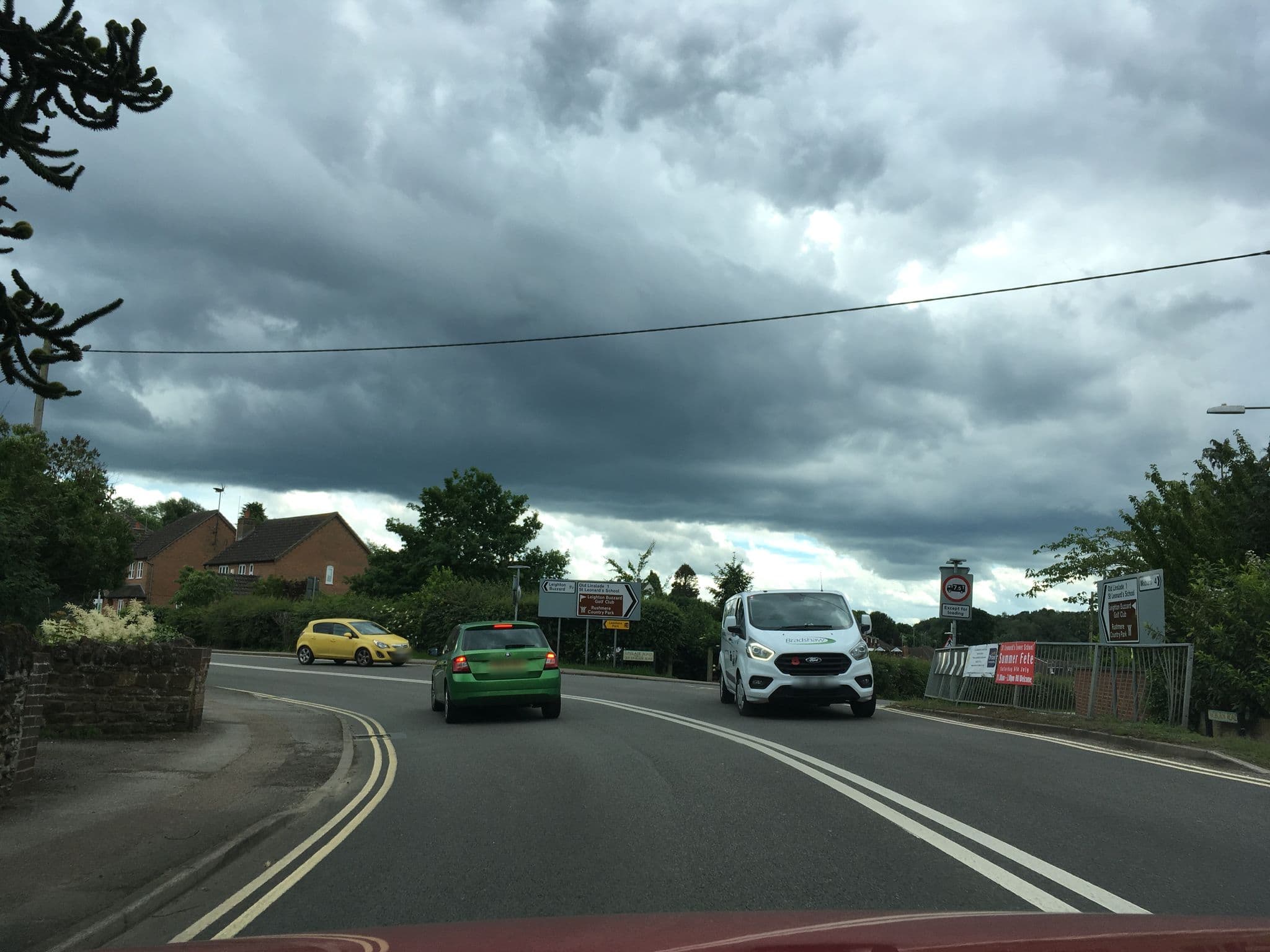 Street view near The Heath Inn, Heath and Reach — © southglos (CC BY-SA · Mapillary)