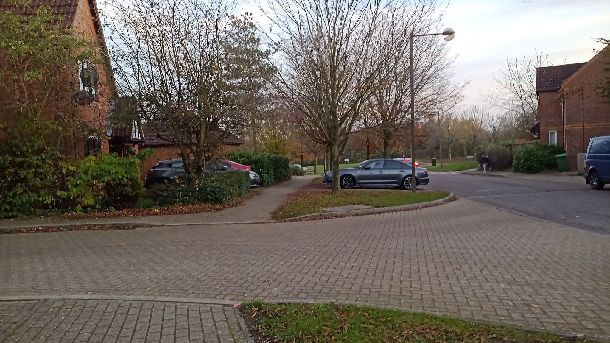Street view near Hanan Christian Guest House, Milton Keynes — © anon78 (CC BY-SA · Mapillary)