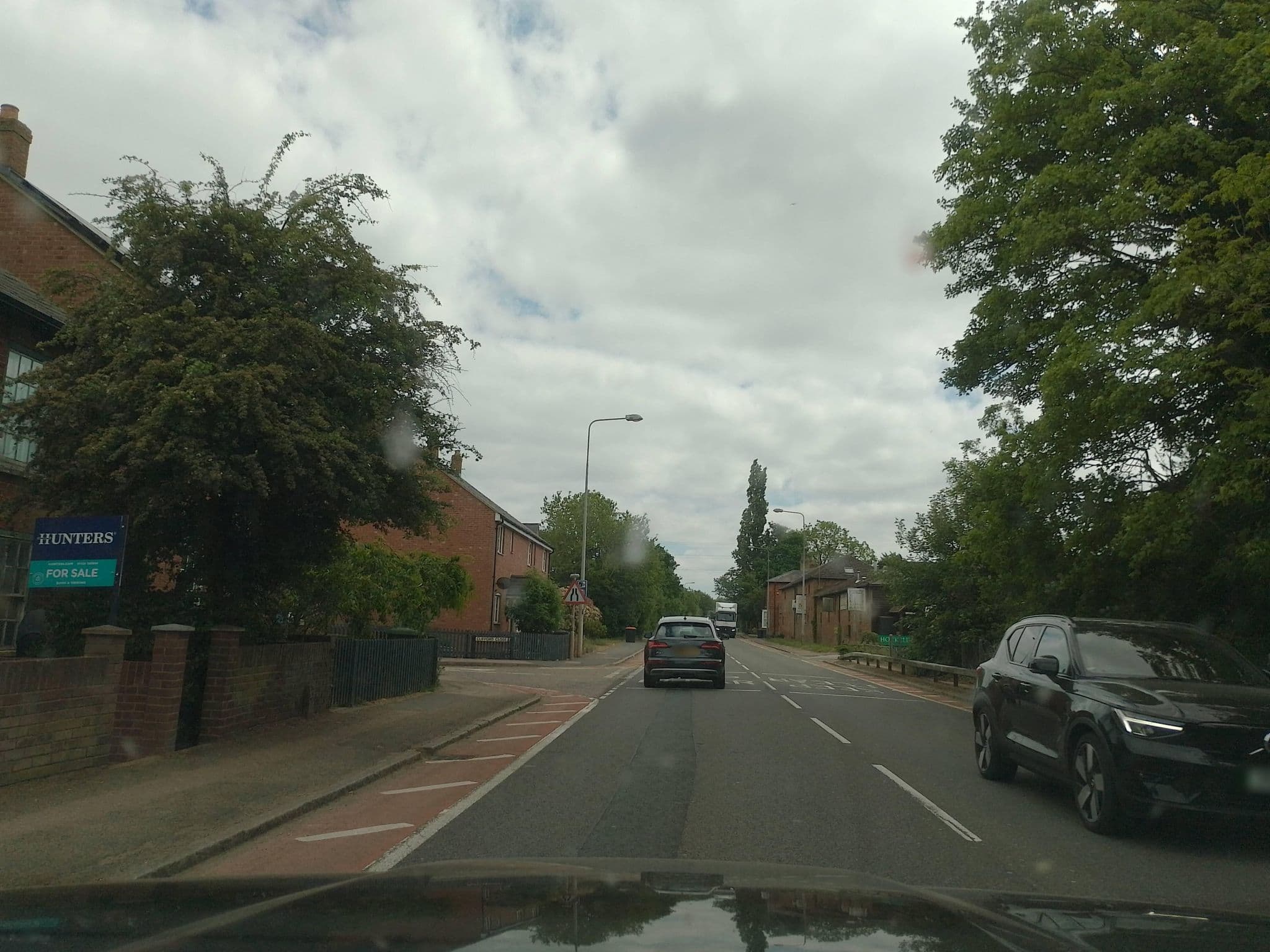 Street view near Whitbread Group, Stanbridge — © laye (CC BY-SA · Mapillary)